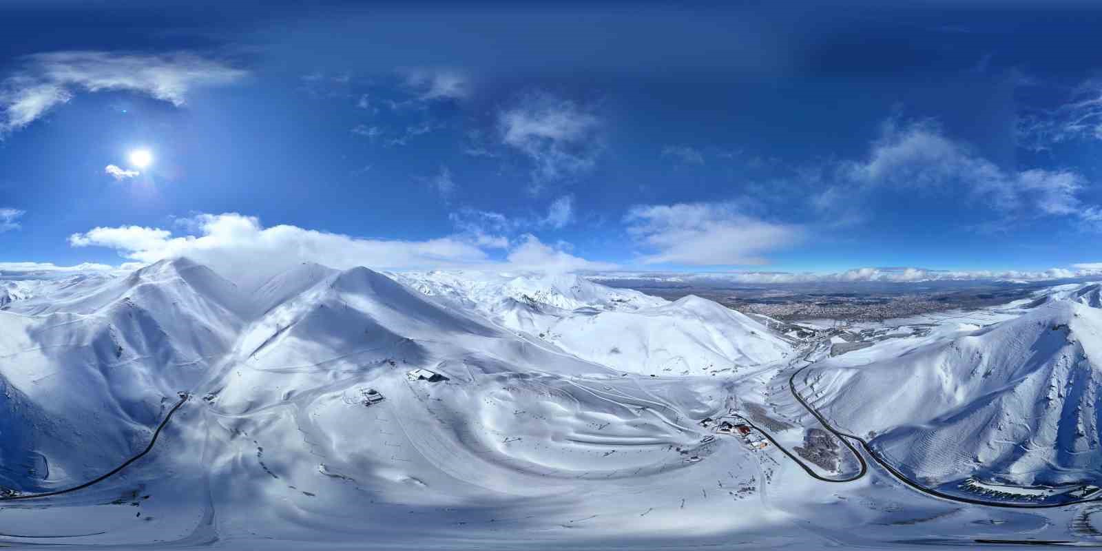 Palandöken beyaz örtüsü ile hayran bıraktı