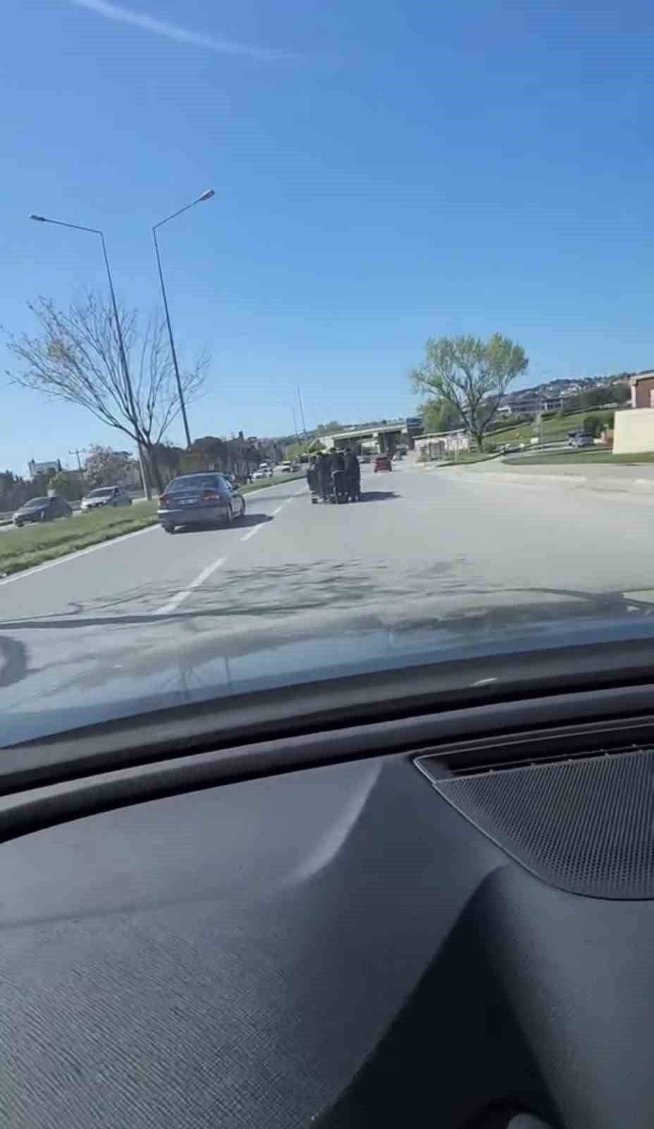 Patenli gen&ccedil;lerin tehlikeli yolculuğu kamerada
