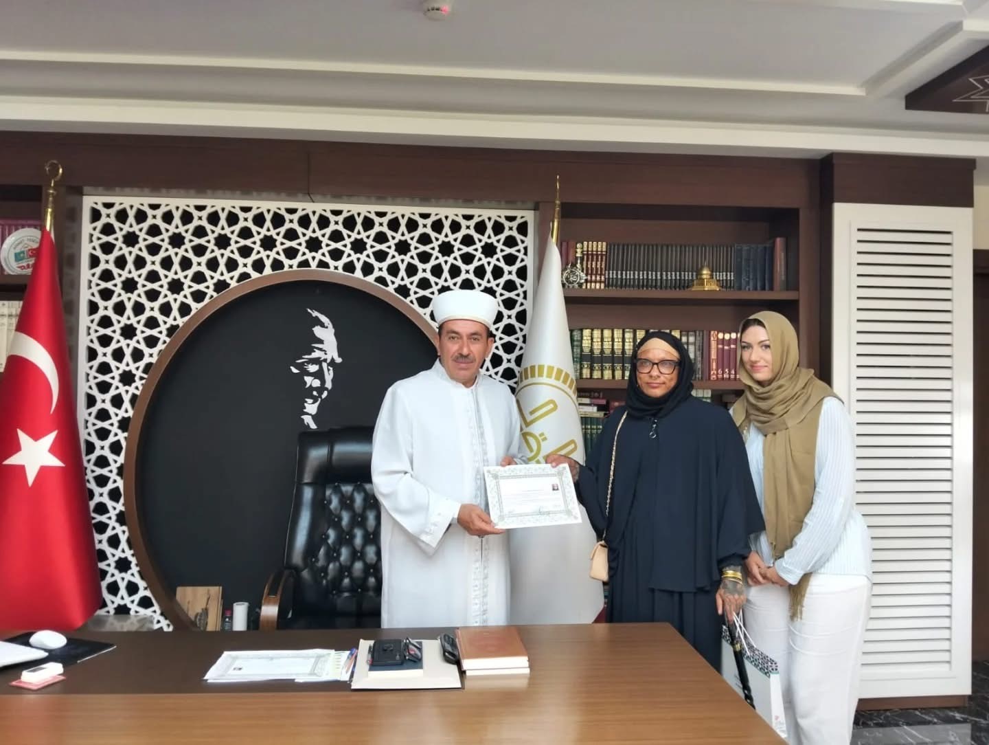 Alman vatandaşı Alanya&rsquo;da m&uuml;sl&uuml;man oldu
