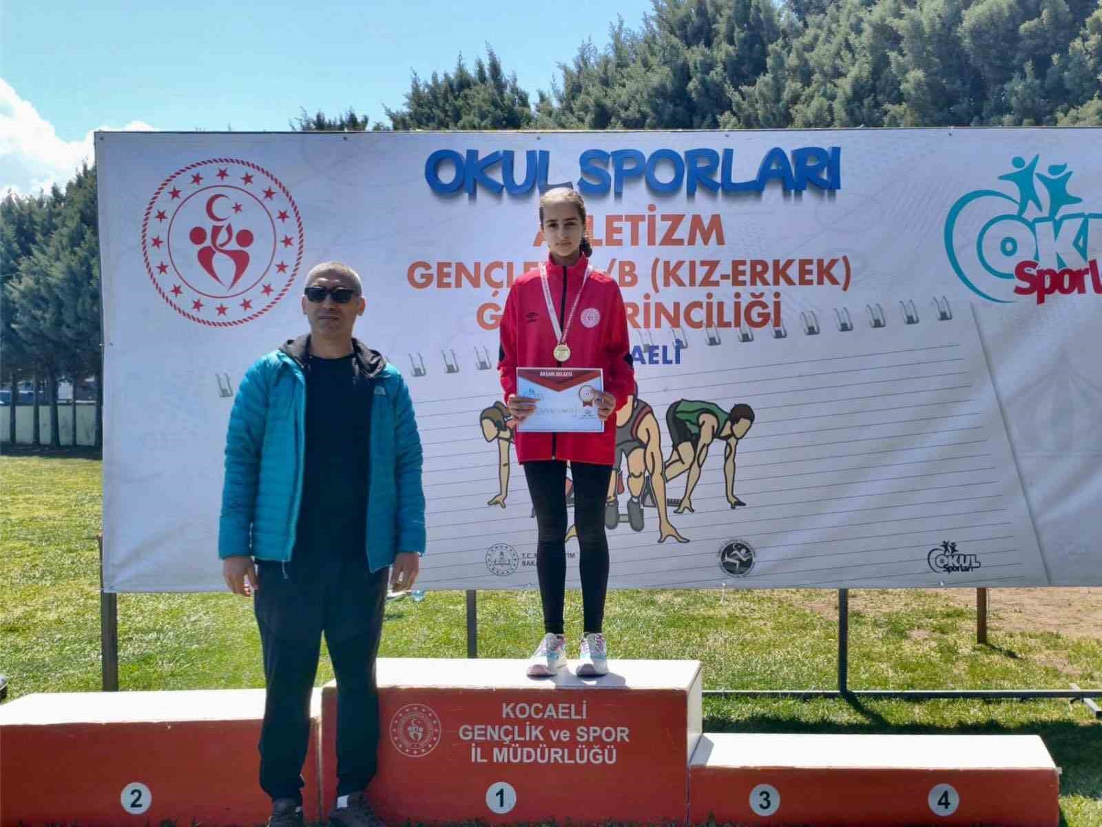 Bilecikli atletizm sporcusundan altın madalya