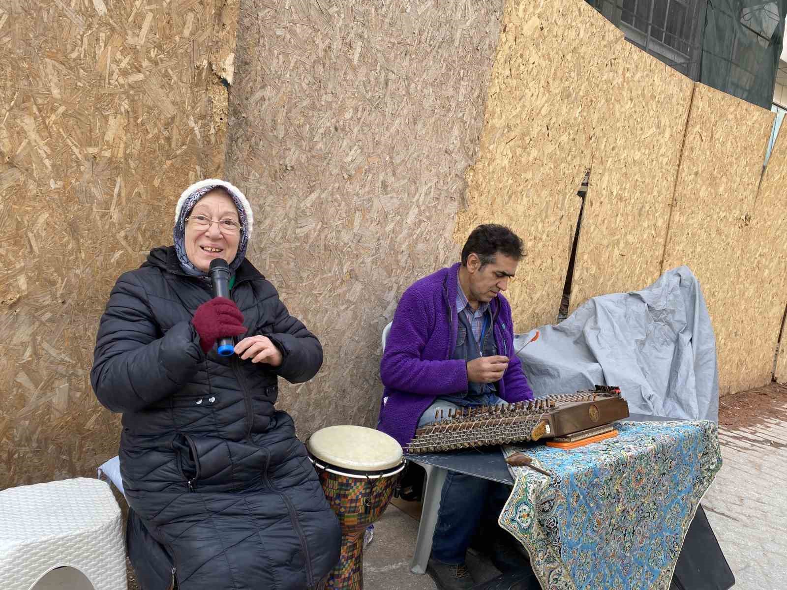 Hem unutkanlığına &ccedil;are buldu, hem de hayallerini ger&ccedil;ekleştirdi
