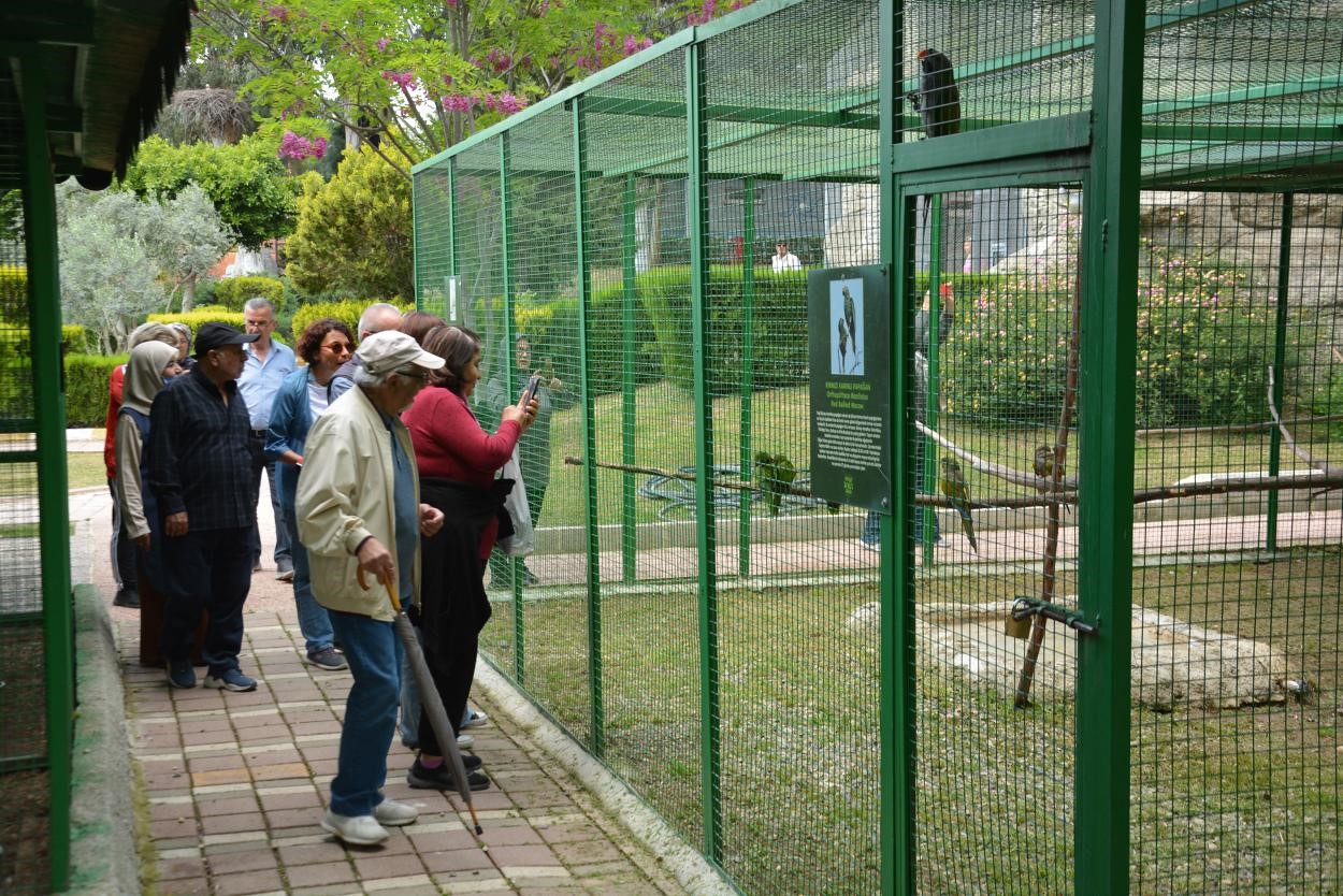 Mersin B&uuml;y&uuml;kşehir Belediyesinden emeklilere doğa gezisi
