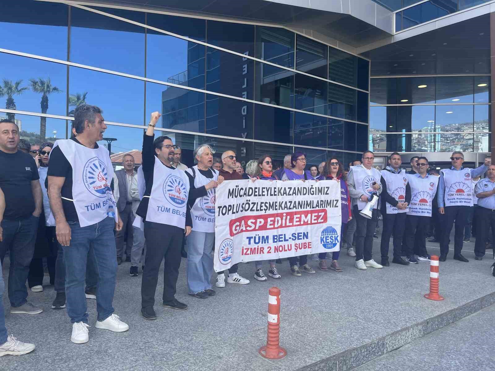 İzmir&rsquo;de TİS krizi; Memurlar anlaşmazlık halinde CHP il binasına y&uuml;r&uuml;yecek

