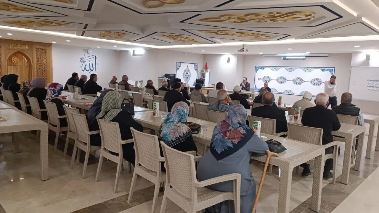 Hacı adaylarına kutsal yolculuk &ouml;ncesi bilgilendirme
