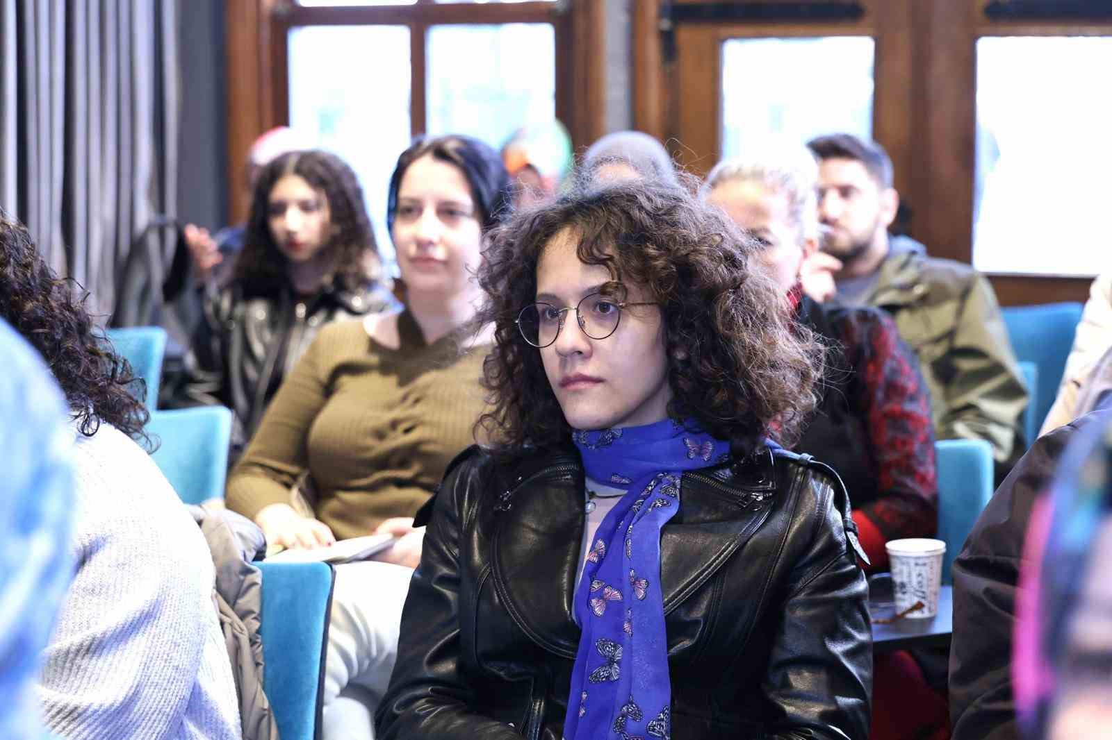 Dijital d&uuml;nyada iş kurmak isteyenlere altın fırsat
