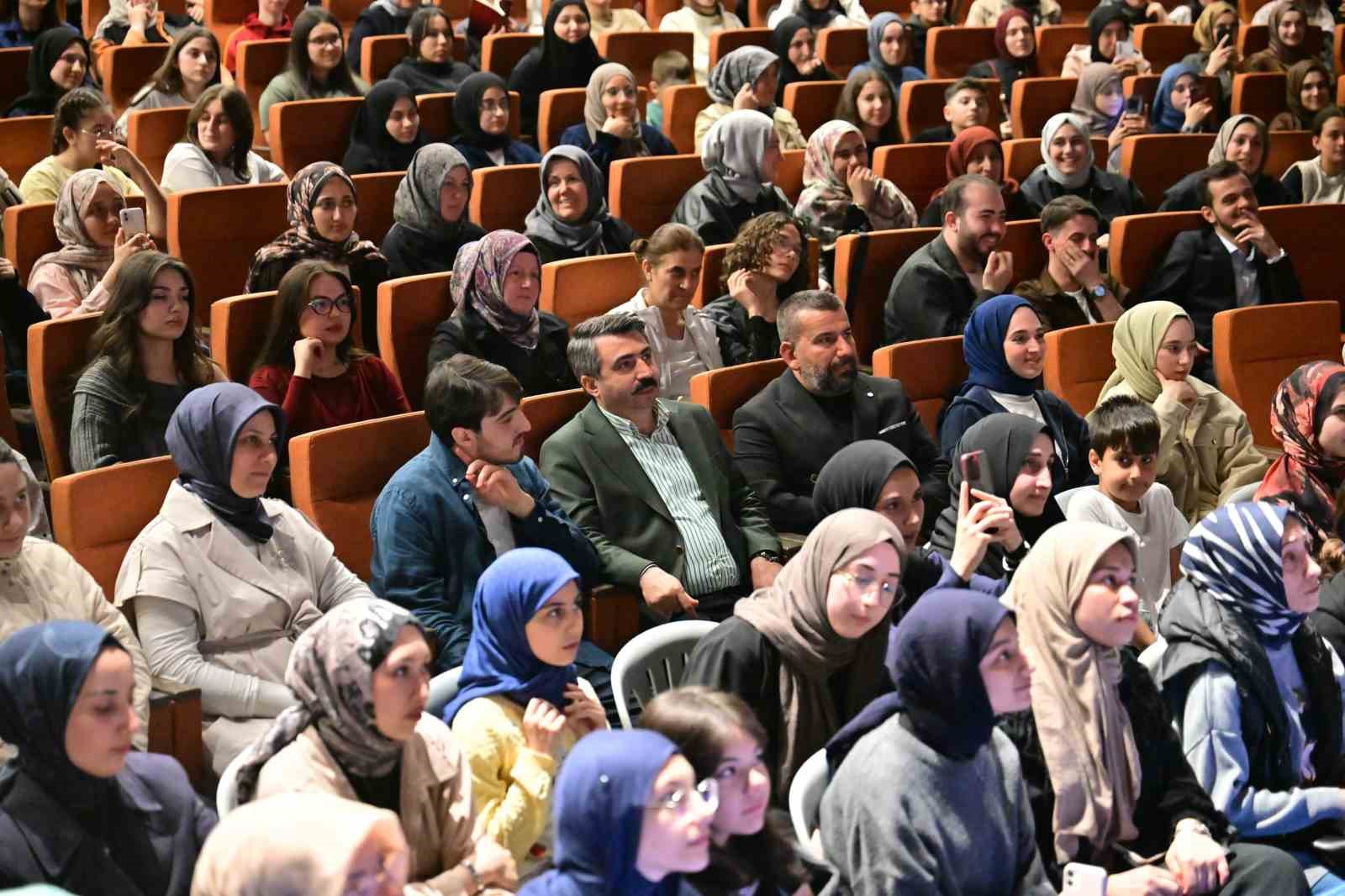 Yıldırım&rsquo;da M&uuml;minifest r&uuml;zgarı
