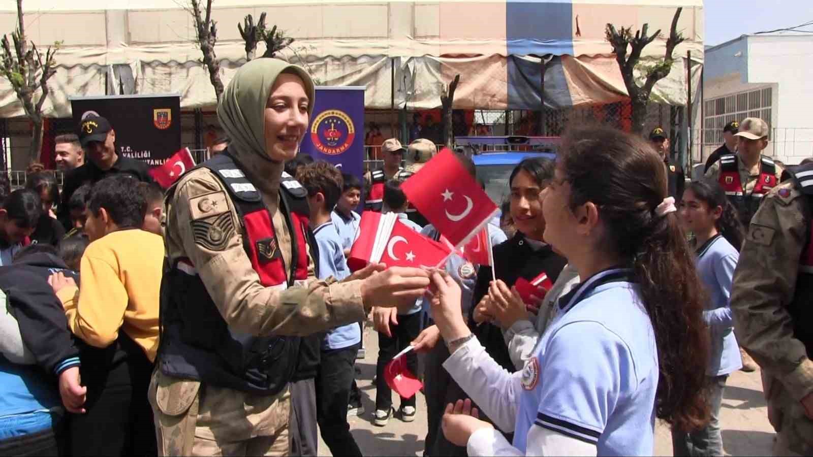 Siirt&rsquo;te "&Ccedil;ocuk Gelişsin D&uuml;nya Değişsin" Projesi
