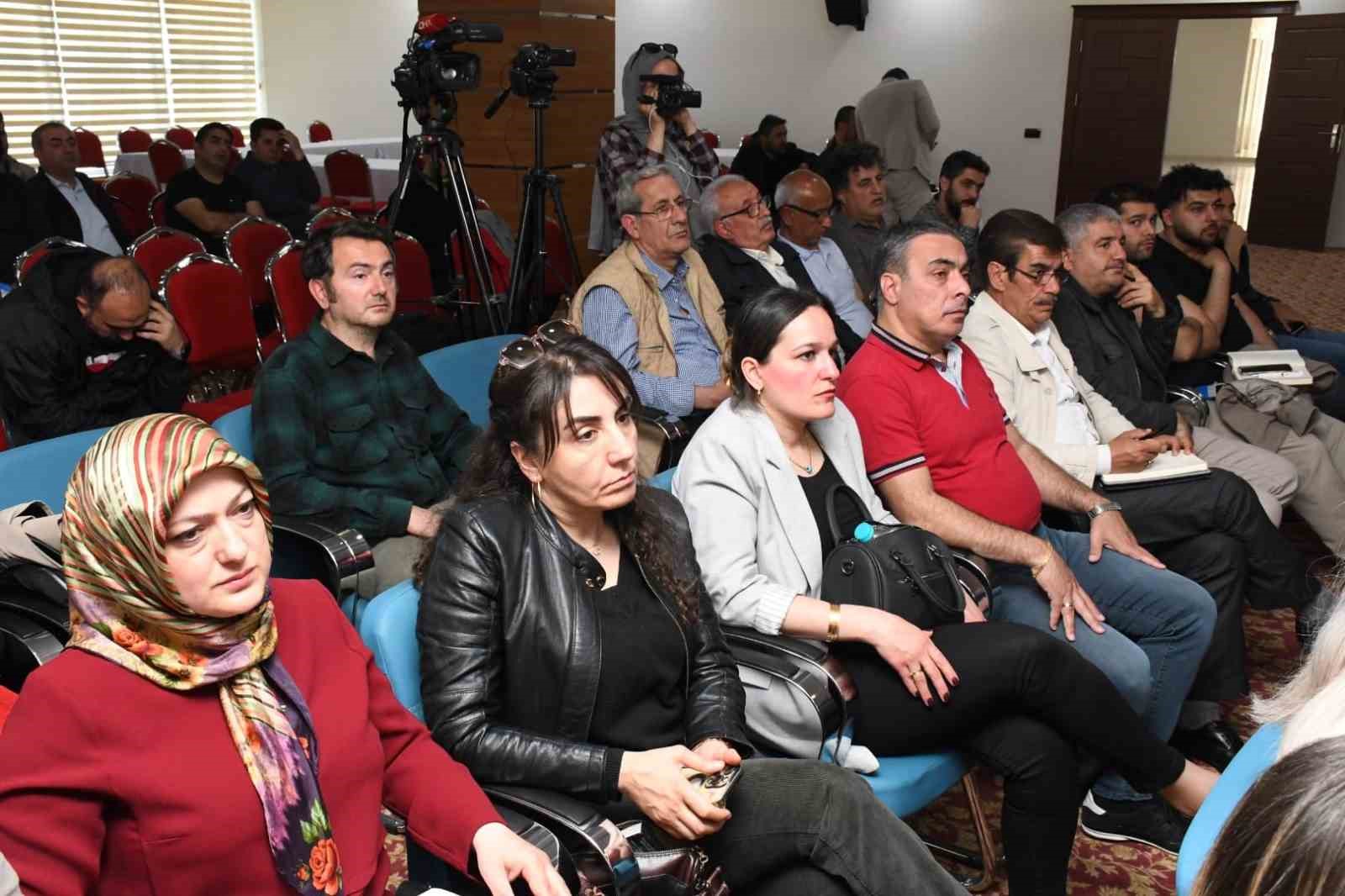 Malatya&rsquo;da kayısıda pestisit ve okratoksin uyarısı
