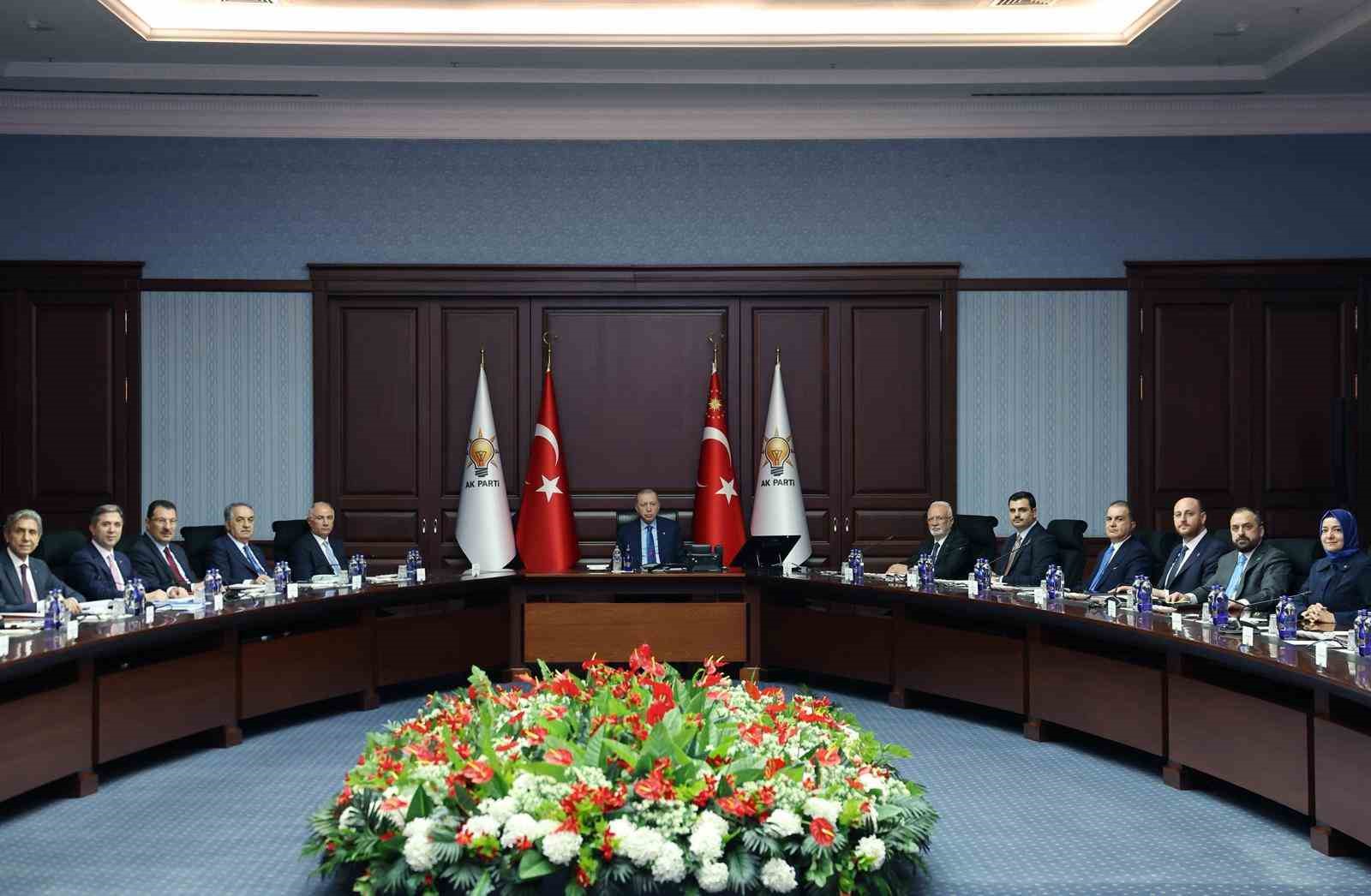 AK Parti MYK başladı
