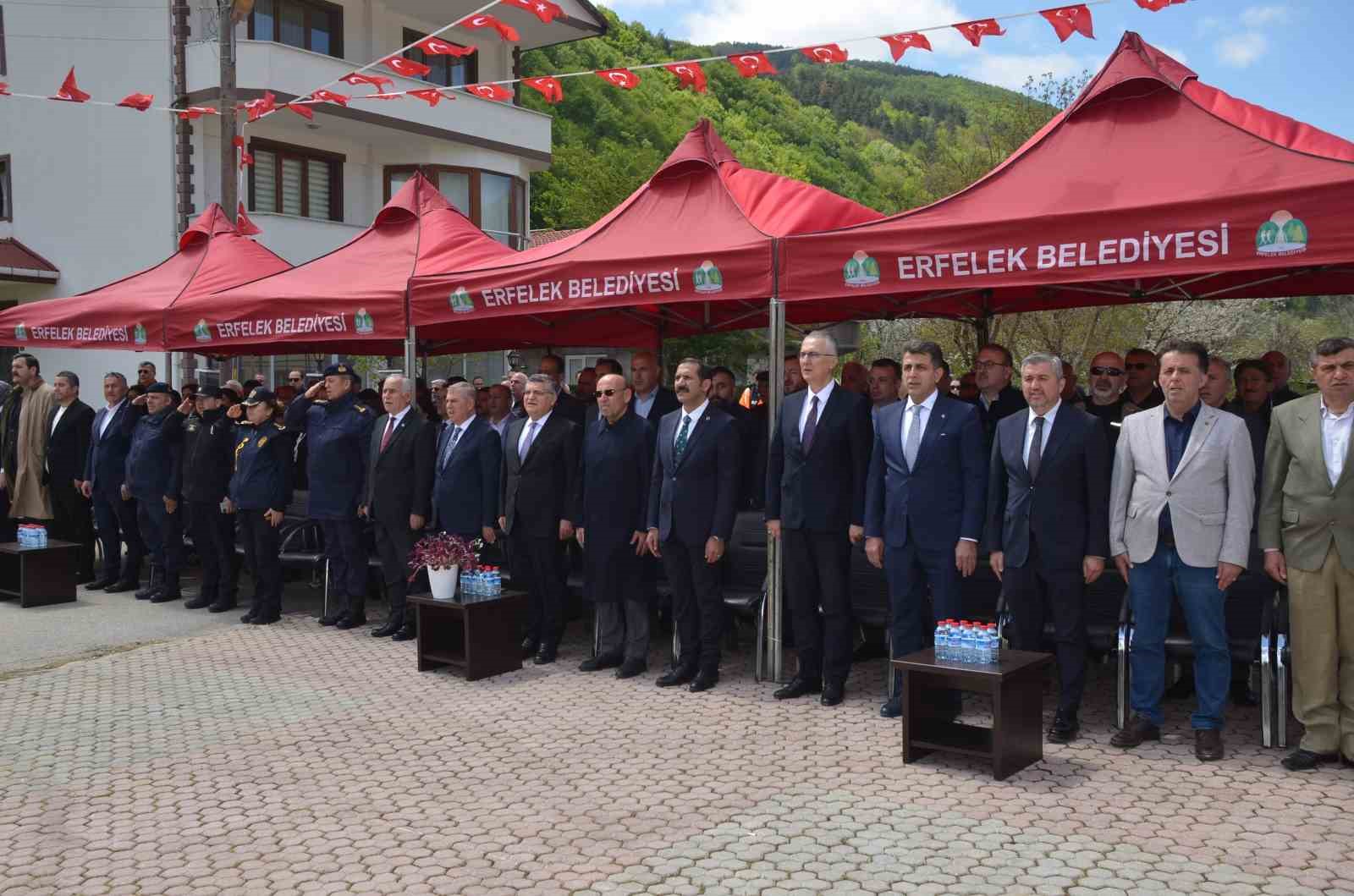 Erfelek doğalgaza kavuşuyor: 135 milyonluk yatırımda ilk kazma vuruldu
