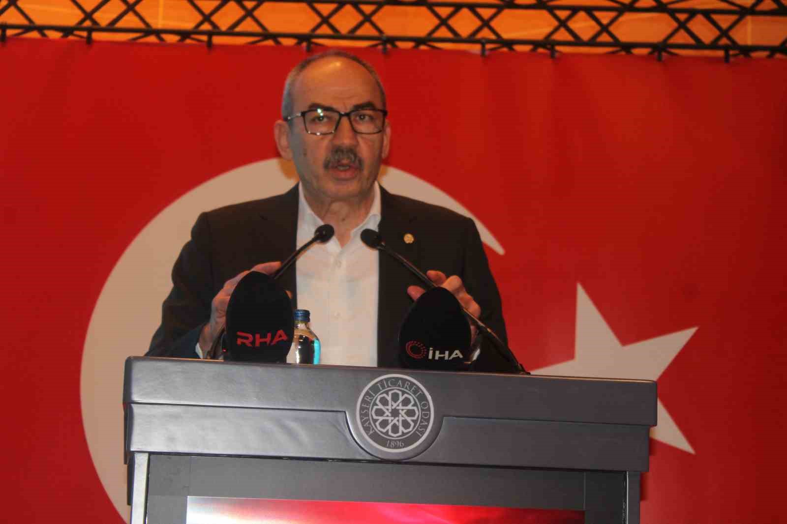 Başkan G&uuml;lsoy: "D&uuml;nya ekonomisindeki bu devasa dalgalanmalar &uuml;lkemizi ve her bir sanayicimizi etkiliyor"
