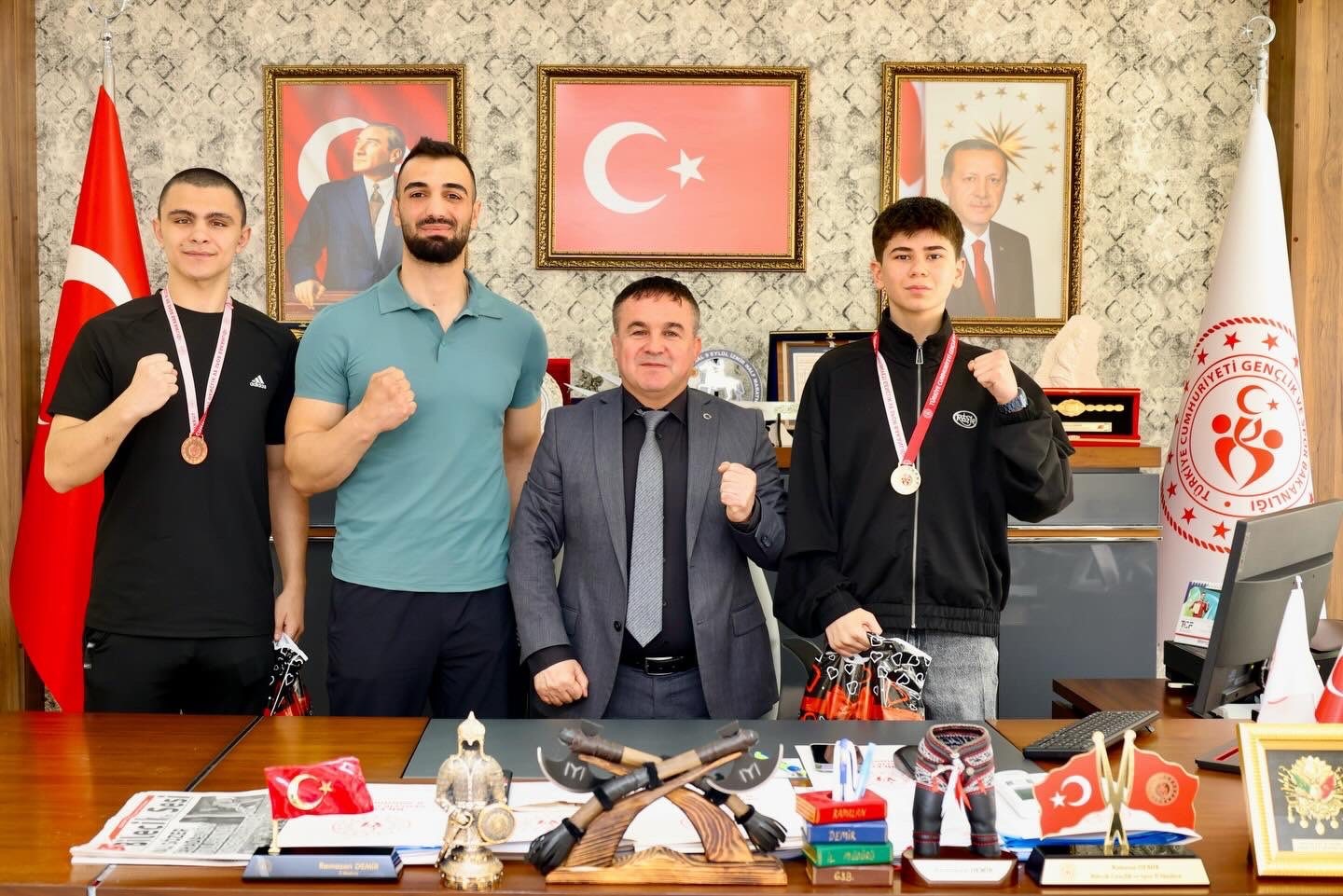 Bilecikli boks sporcularından Türkiye derecesi