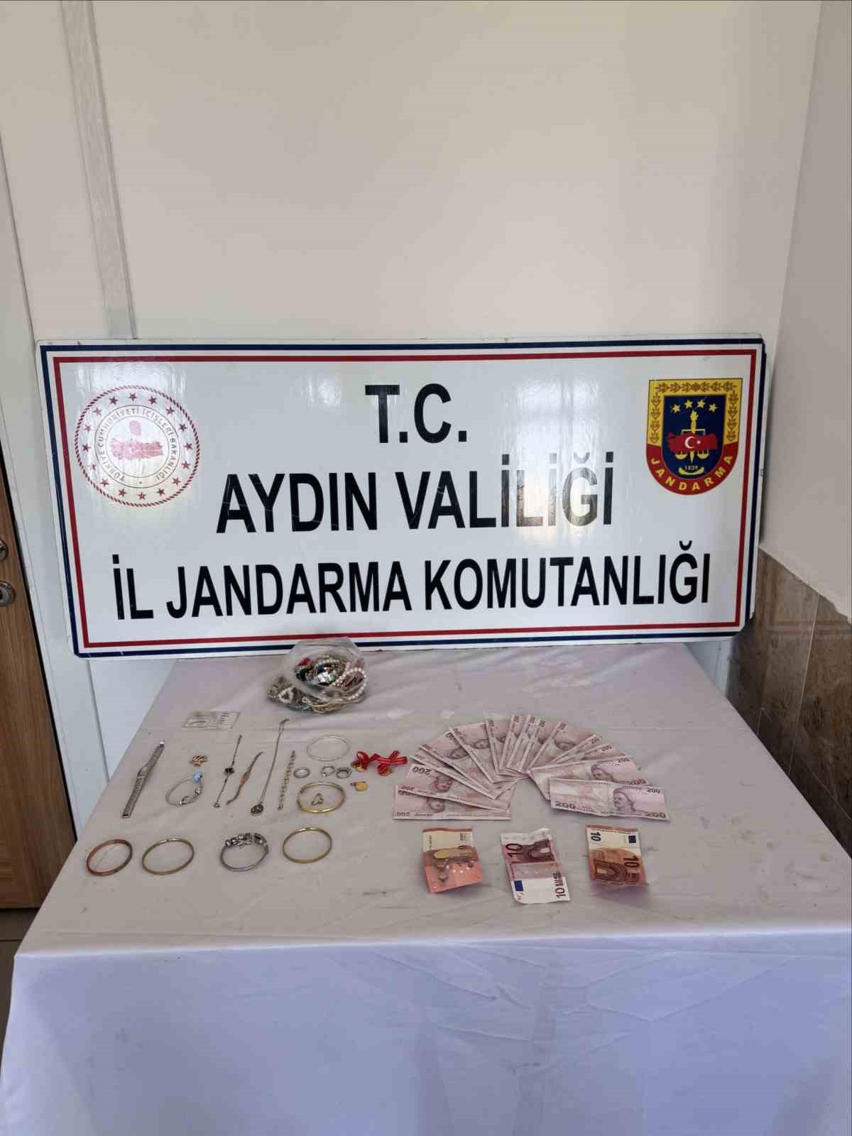 Nazilli’de 850 bin TL’lik ziynet eşyasını çaldı, yakalandı