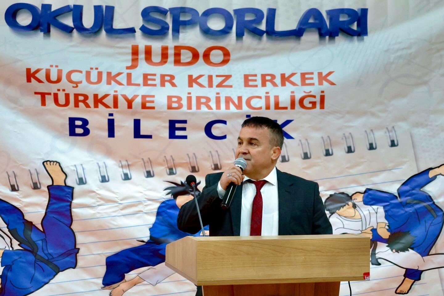 63 ilden 355 sporcu judo şampiyonası i&ccedil;in Bilecik&rsquo;te m&uuml;cadele ediyor
