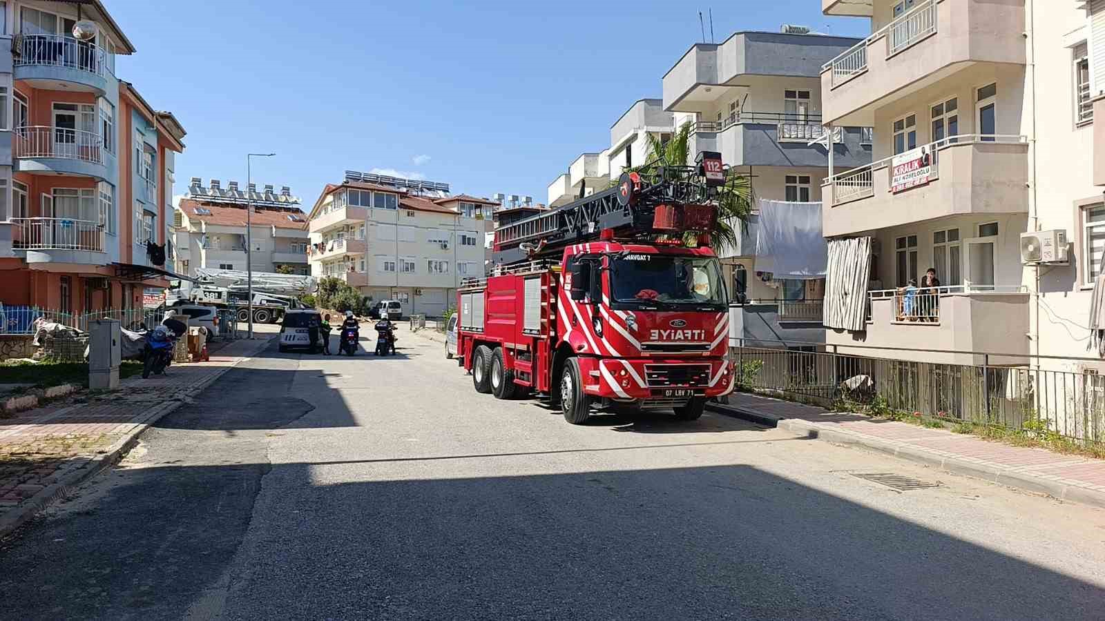 Manavgat&rsquo;ta baca yangını s&ouml;nd&uuml;r&uuml;ld&uuml;
