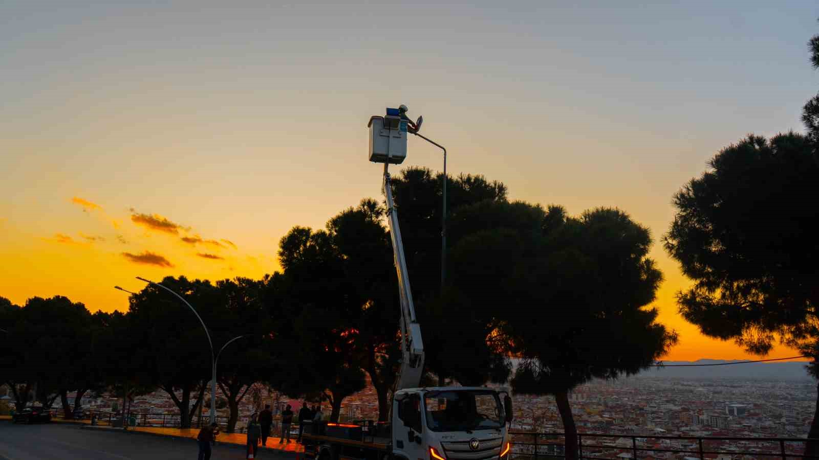 Elektrik dağıtım sekt&ouml;r&uuml;n&uuml;n iklim rol&uuml; ve yatırım planı COP31 g&uuml;ndeminde
