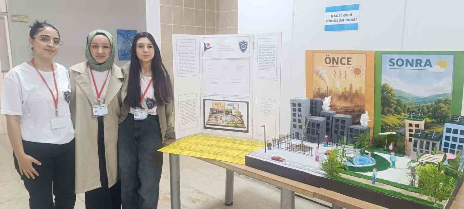 &Ccedil;ermik&rsquo;te Bilim Fuarı a&ccedil;ıldı
