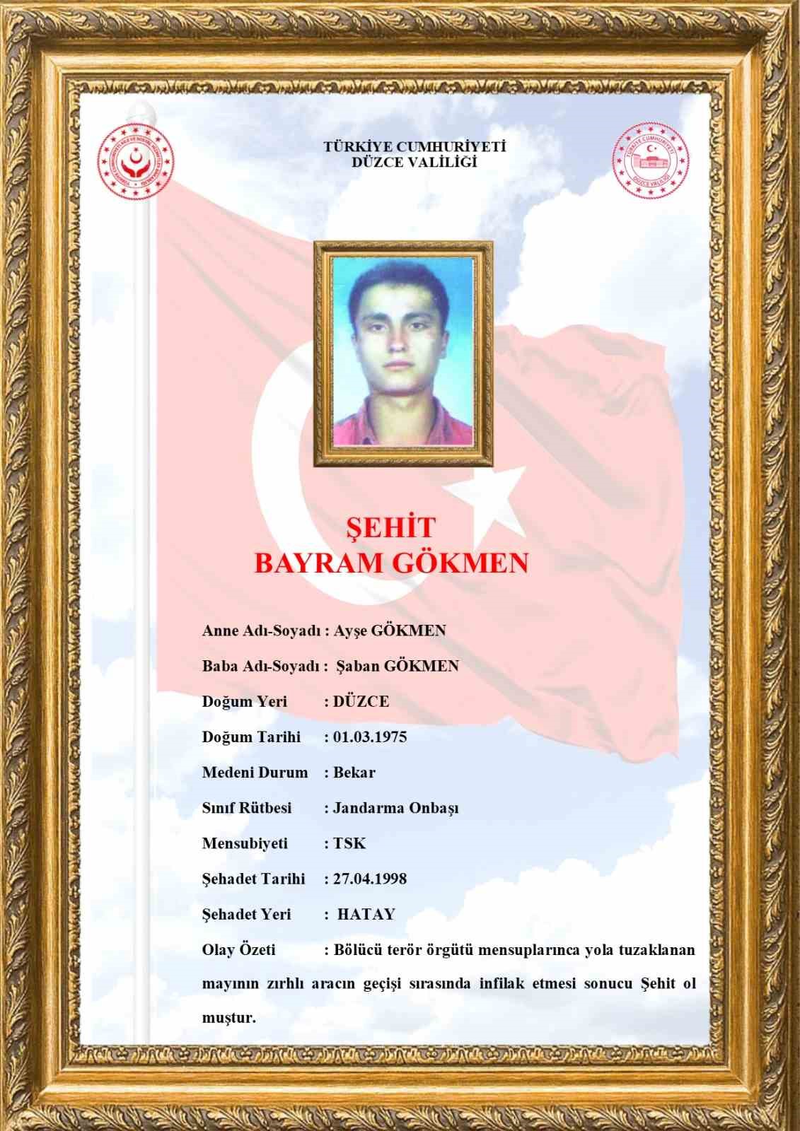 Jandarma şehit G&ouml;kmen&rsquo;i kabri başında andı
