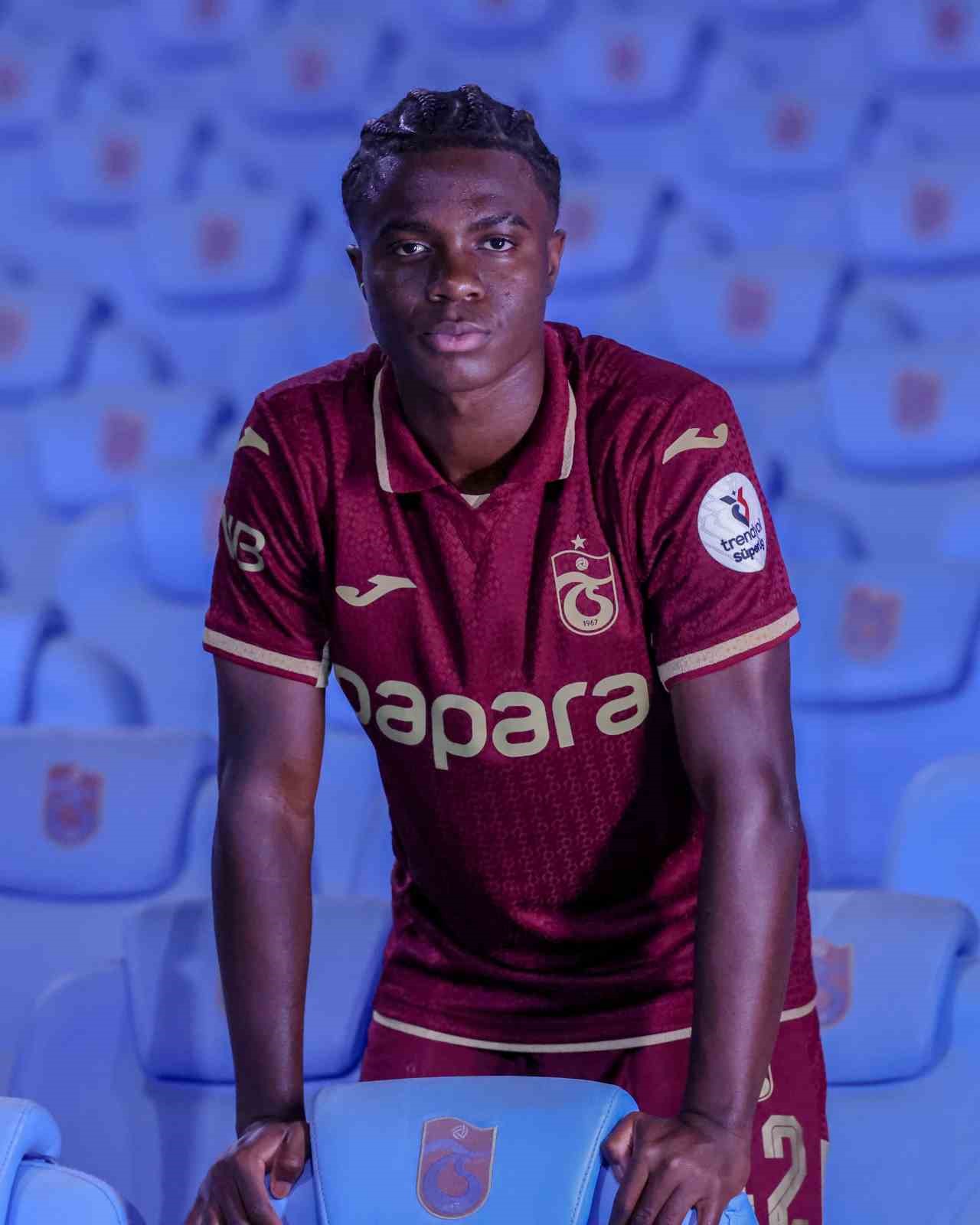 Christ Inao Oulai: "Futbolcu olmasaydım matematik&ccedil;i olurdum"
