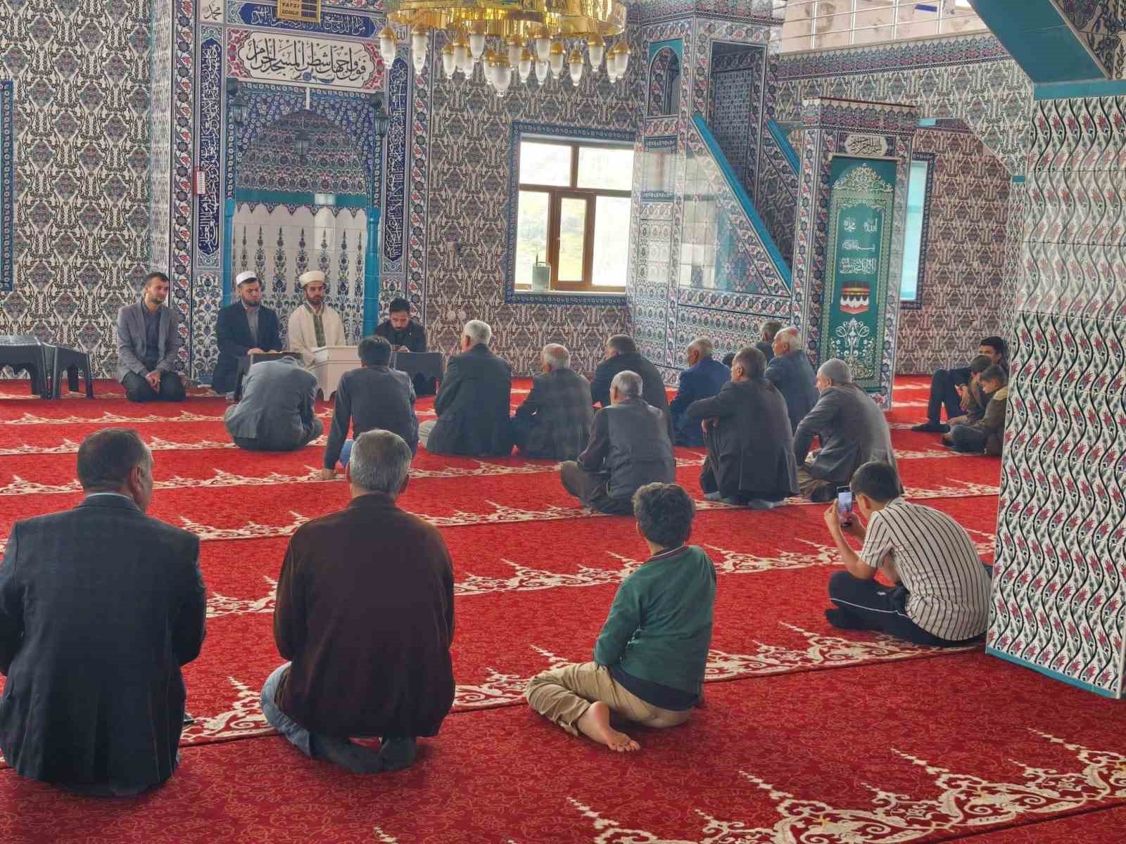 &Ccedil;ermik&rsquo;te mevlit  programı d&uuml;zenledi
