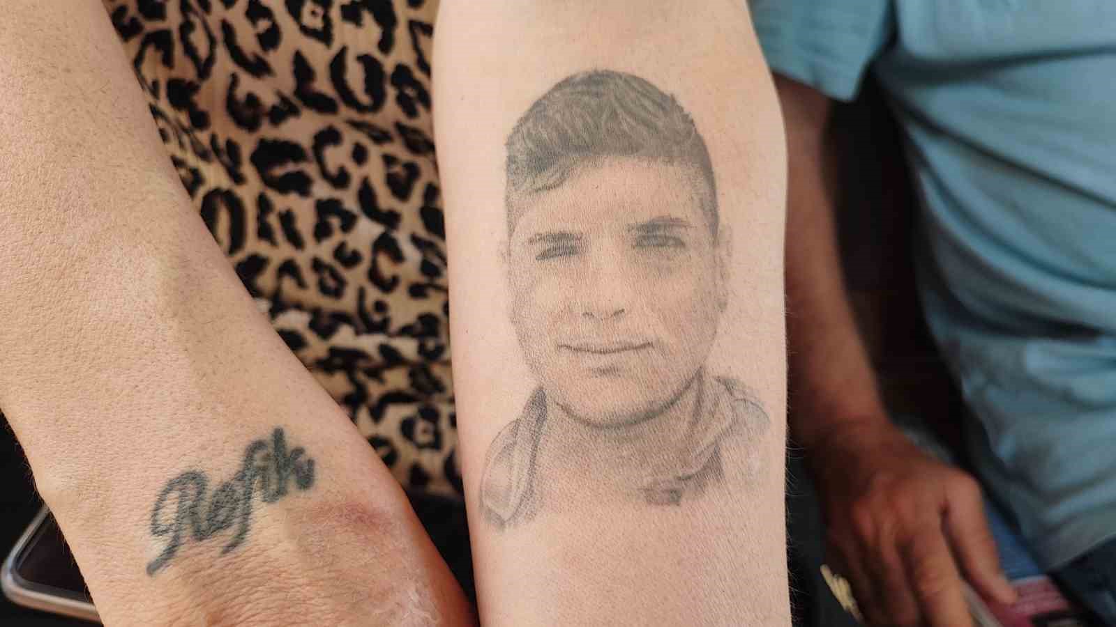 Oğlu 9 yıl önce öldürülen acılı anne: "Kolumdaki resmiyle avunup duruyorum"