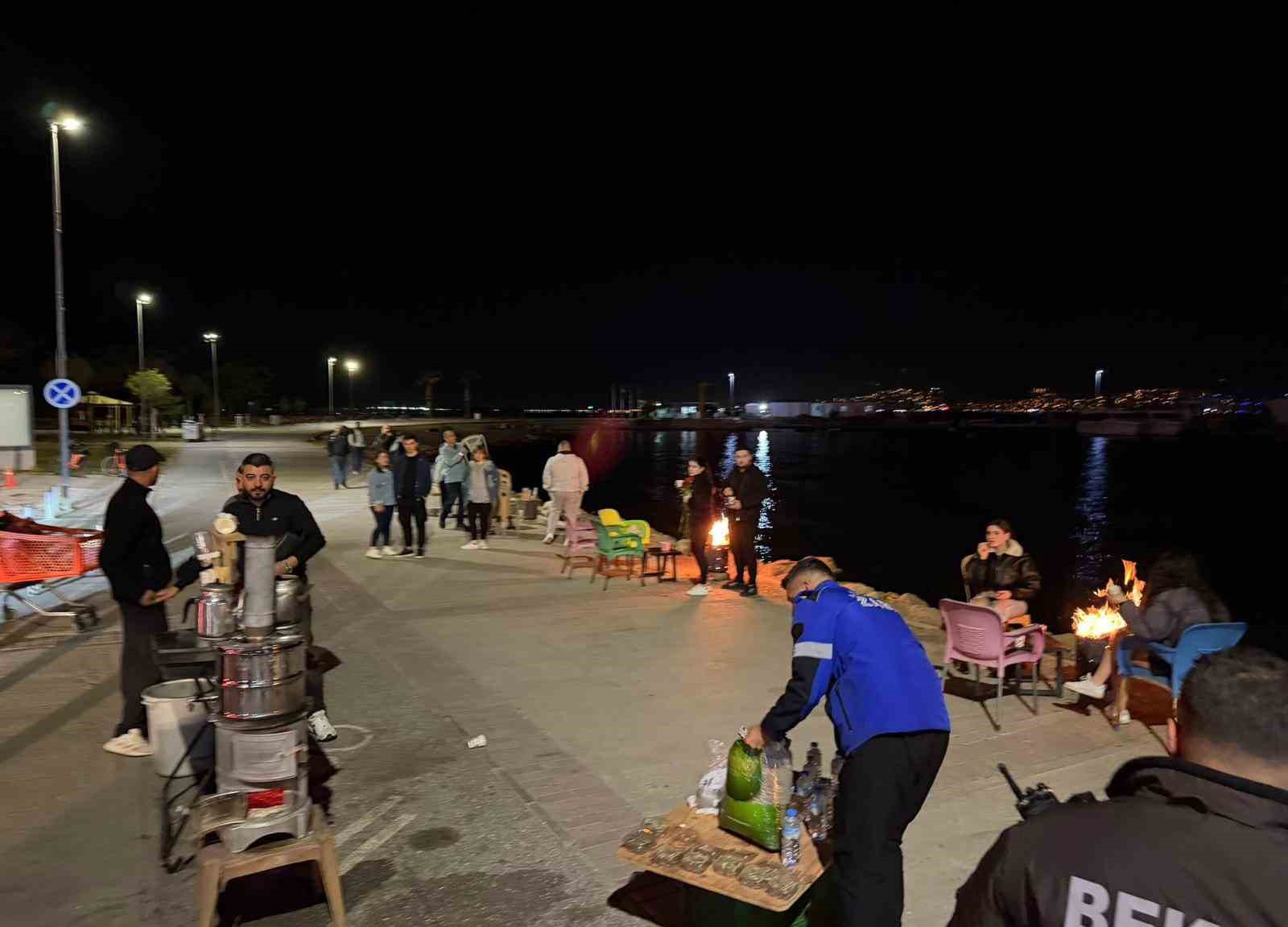 İnciraltı sahilinde denetimler s&uuml;r&uuml;yor
