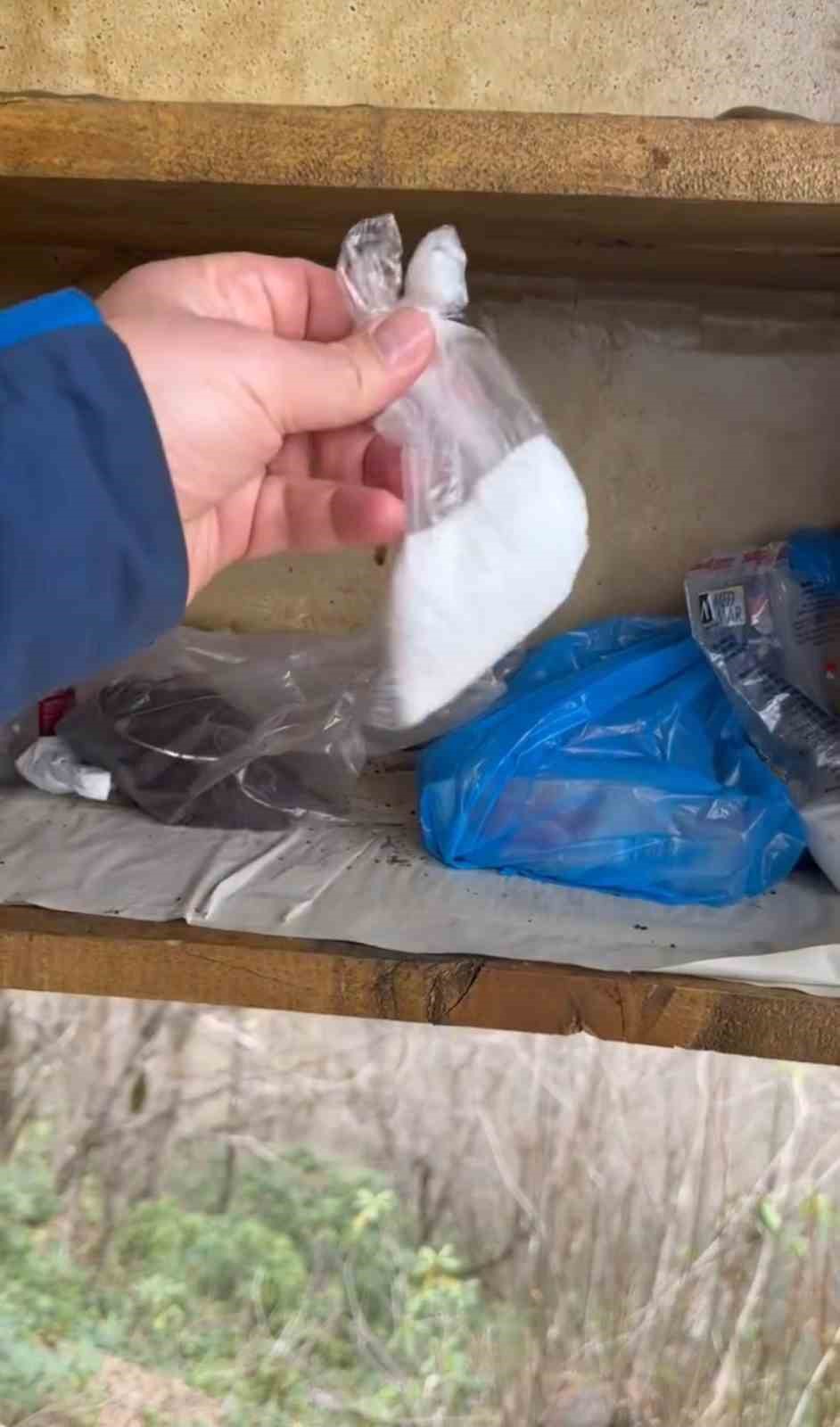 Trabzon&rsquo;da yayla yolunda şaşırtan g&ouml;r&uuml;nt&uuml;
