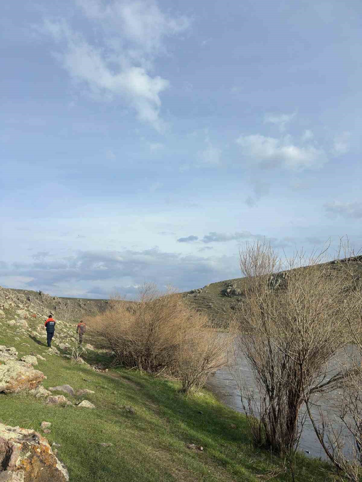 Kars&rsquo;ta kayıp 15 yaşındaki &ccedil;oban dere yatağında &ouml;l&uuml; bulundu
