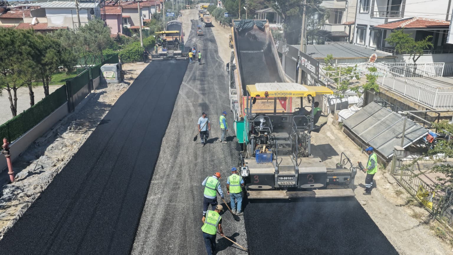 Aydın B&uuml;y&uuml;kşehir Akb&uuml;k yolunu yeniliyor
