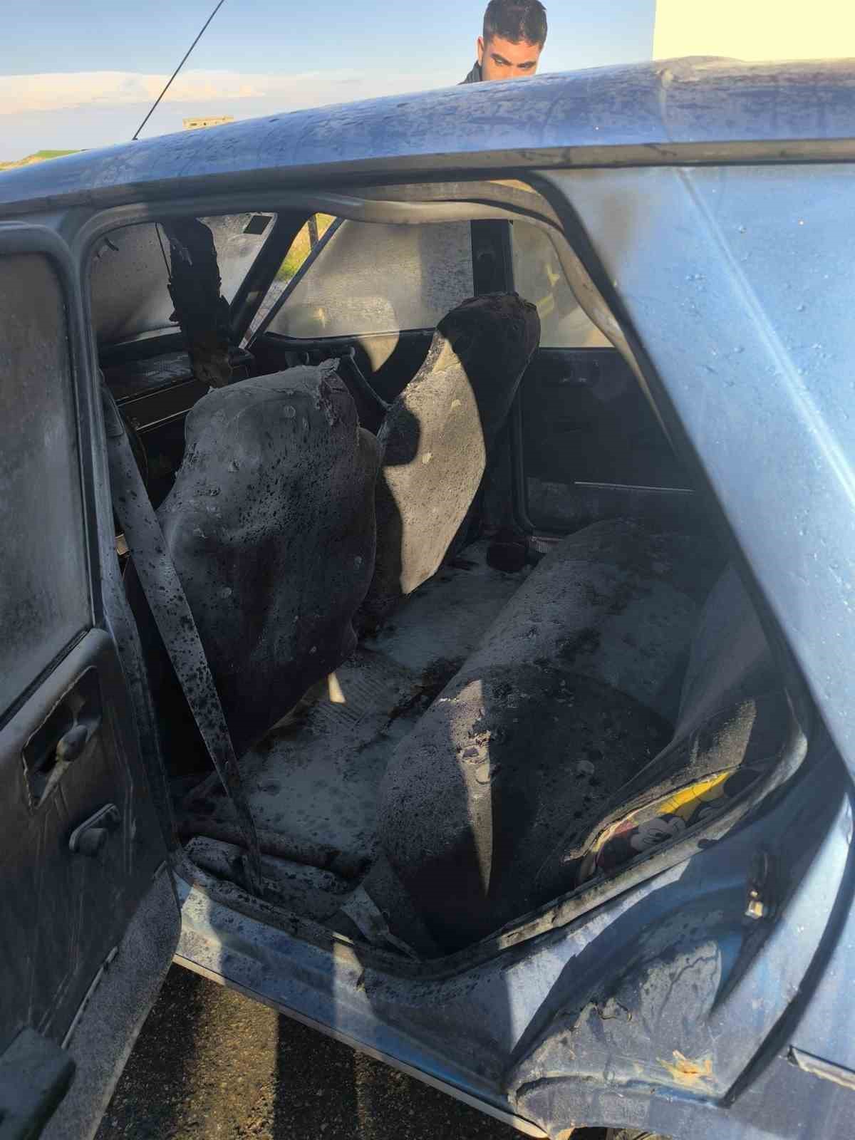 Besni&rsquo;de otomobil alev aldı
