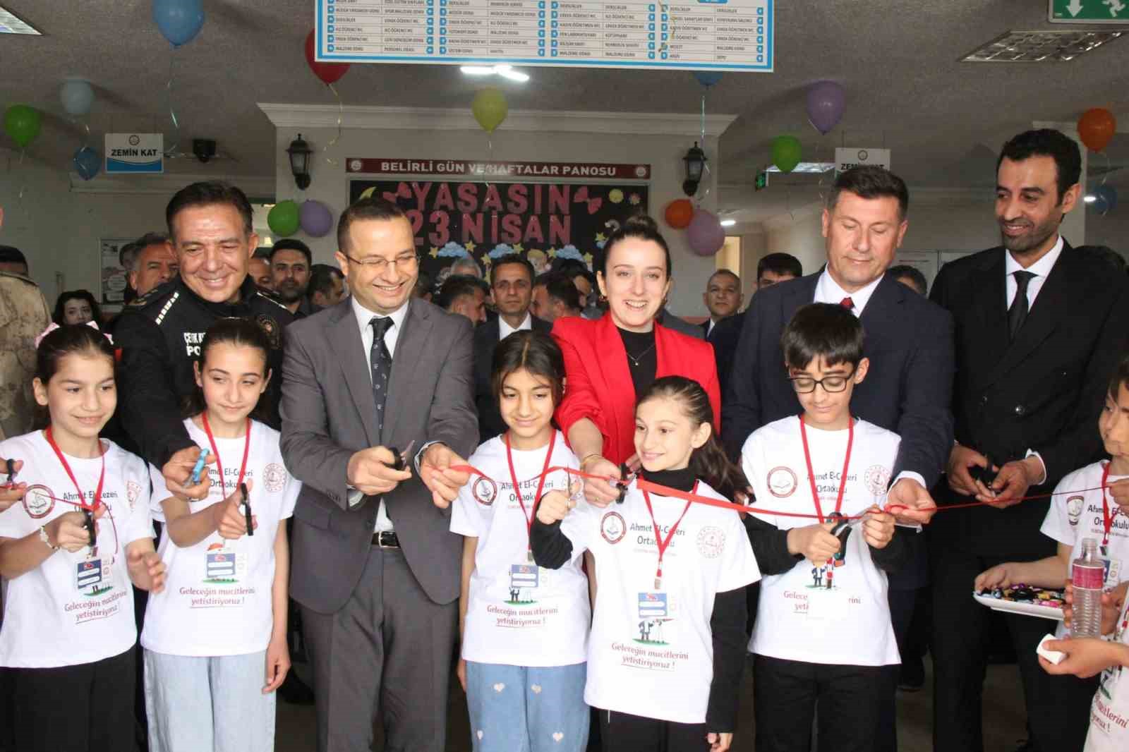 Cizre&rsquo;de Bilim Fuarı yoğun ilgi g&ouml;rd&uuml;
