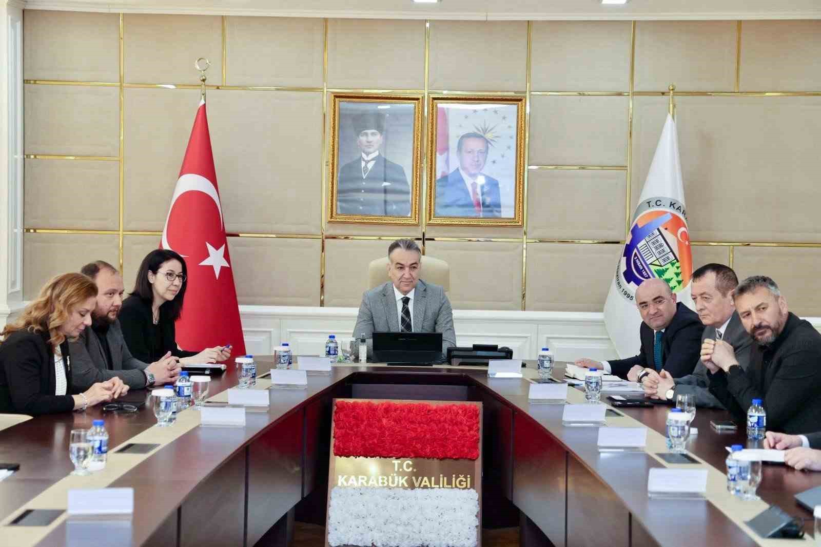 Karab&uuml;k&rsquo;te turizm seferberliği masaya yatırıldı
