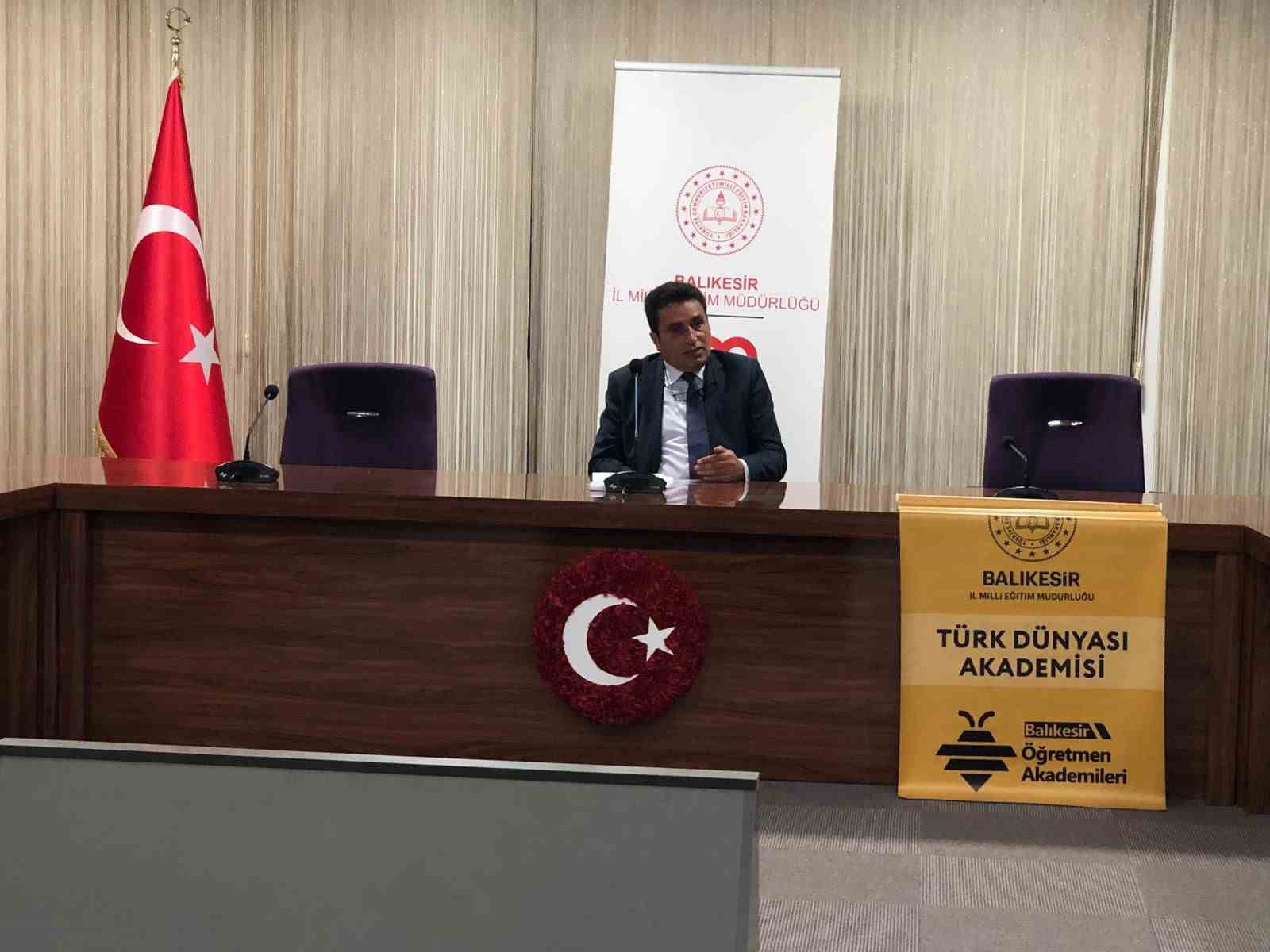 Gelenekler, Bayramlar ve T&ouml;renler &Ouml;ğretmen Akademilerinde ele alındı
