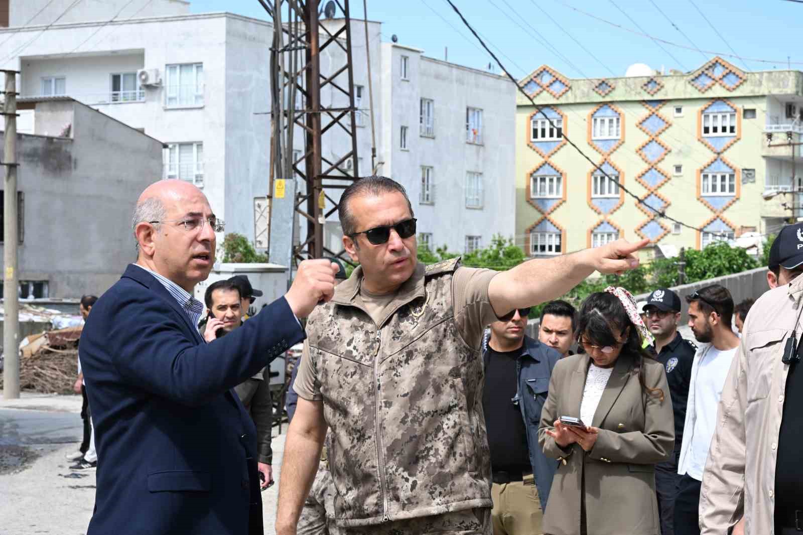 Cizre&rsquo;de 1 Mayıs kutlamalarına &uuml;st d&uuml;zeyde &ouml;nlem
