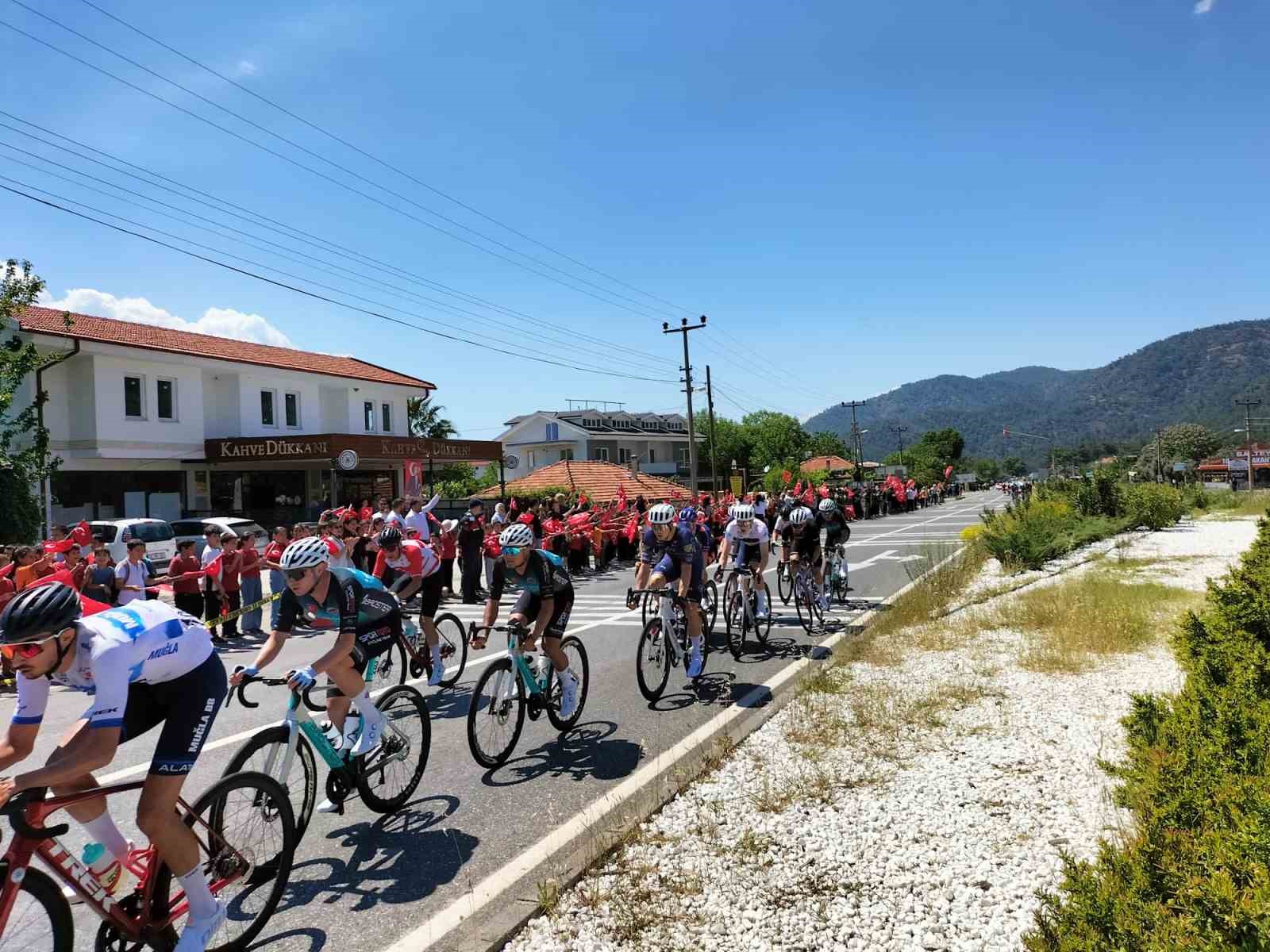 Bisiklet&ccedil;ilere K&ouml;yceğiz&rsquo;de alkışlı destek
