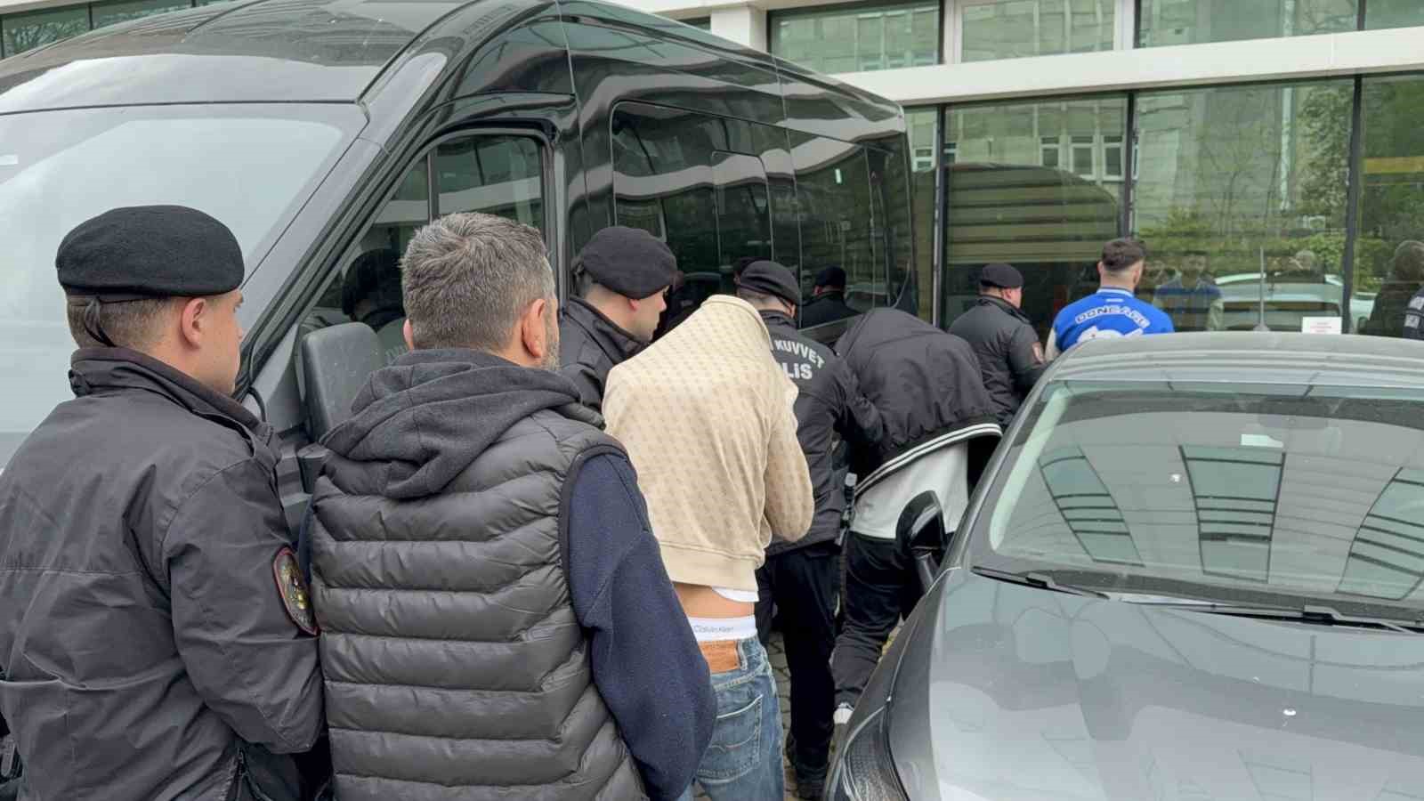 Uyuşturucu operasyonunda 5 ş&uuml;pheli adliyeye sevk edildi
