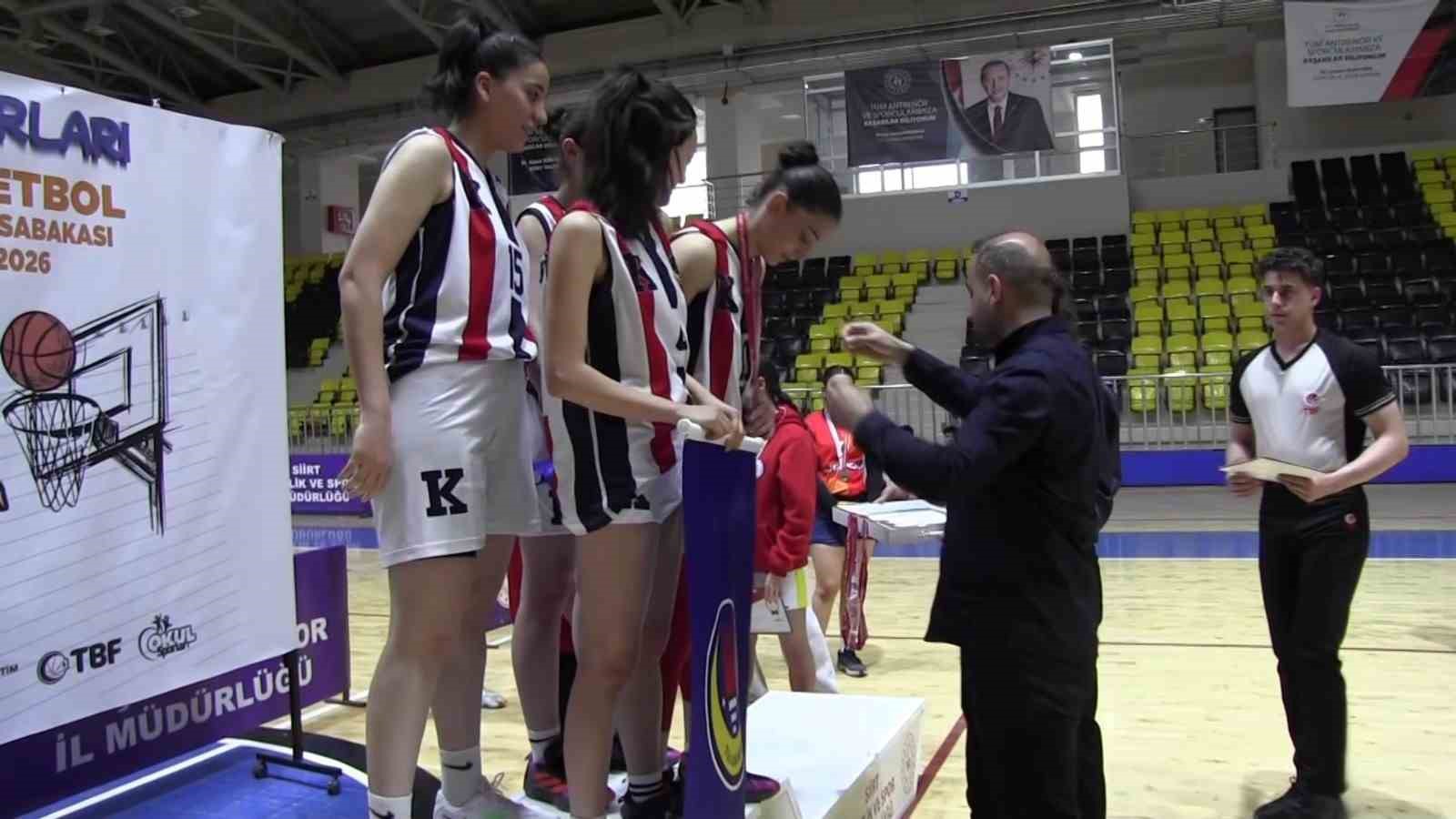 Siirt’te okul sporları 3x3 basketbol heyecanı tamamlandı