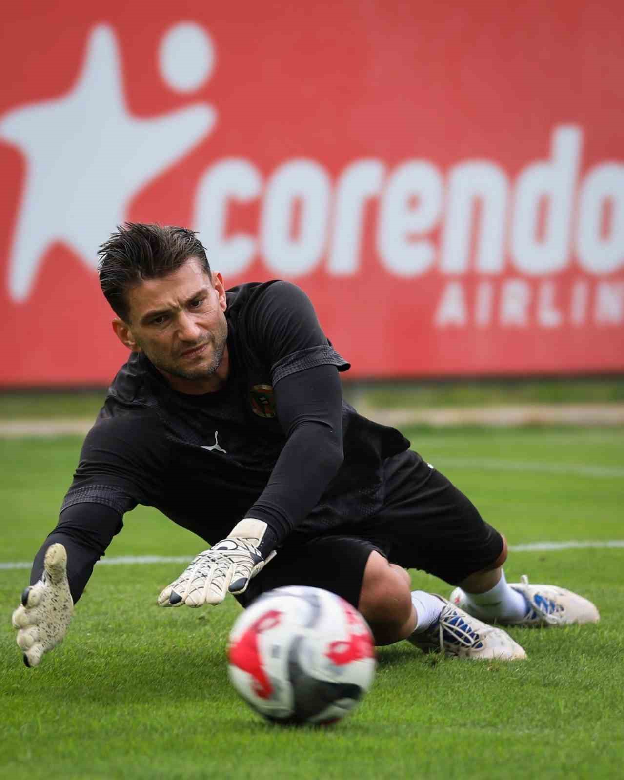 Alanyaspor, Antalyaspor ma&ccedil;ının hazırlıklarına başladı
