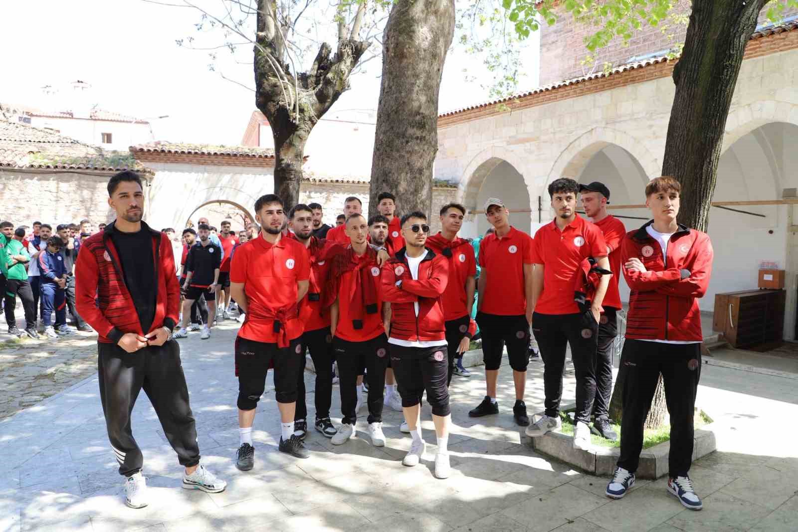 Yurt Lig heyecanı &ouml;ncesi sporcular Karab&uuml;k ve Safranbolu&rsquo;yu keşfetti
