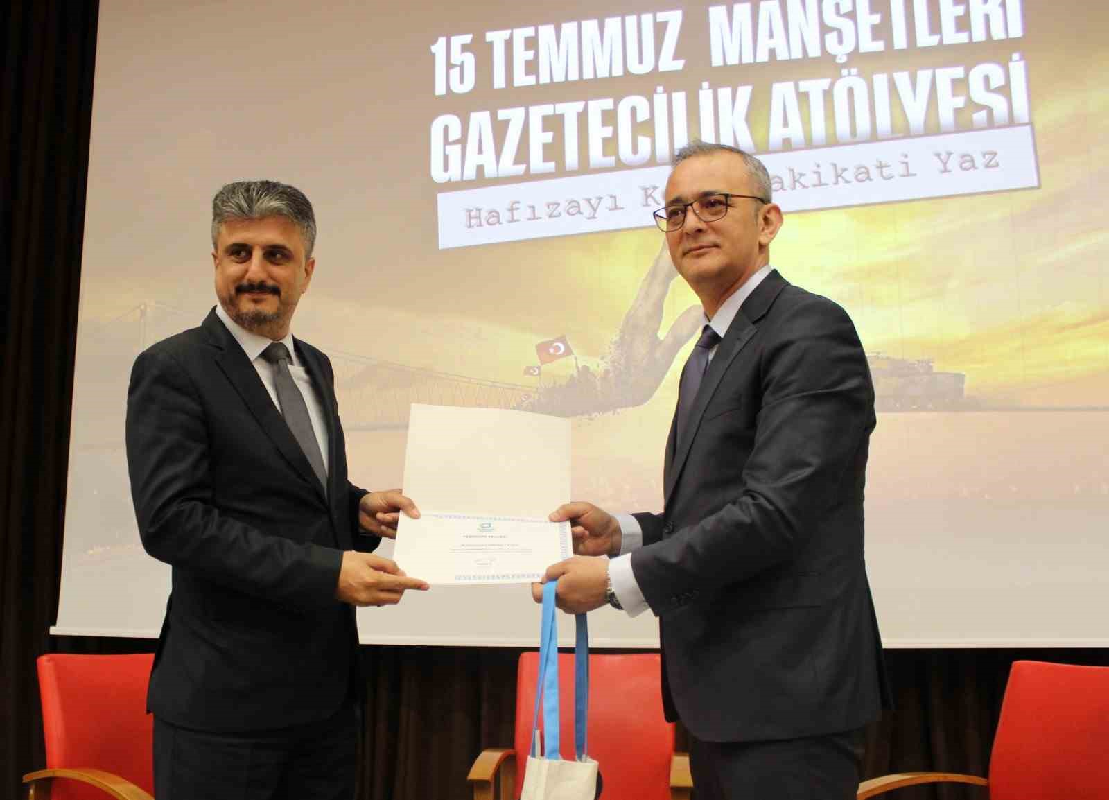 Akdeniz &Uuml;niversitesi&rsquo;nde 15 Temmuz Manşetleri Gazetecilik At&ouml;lyesi d&uuml;zenlendi
