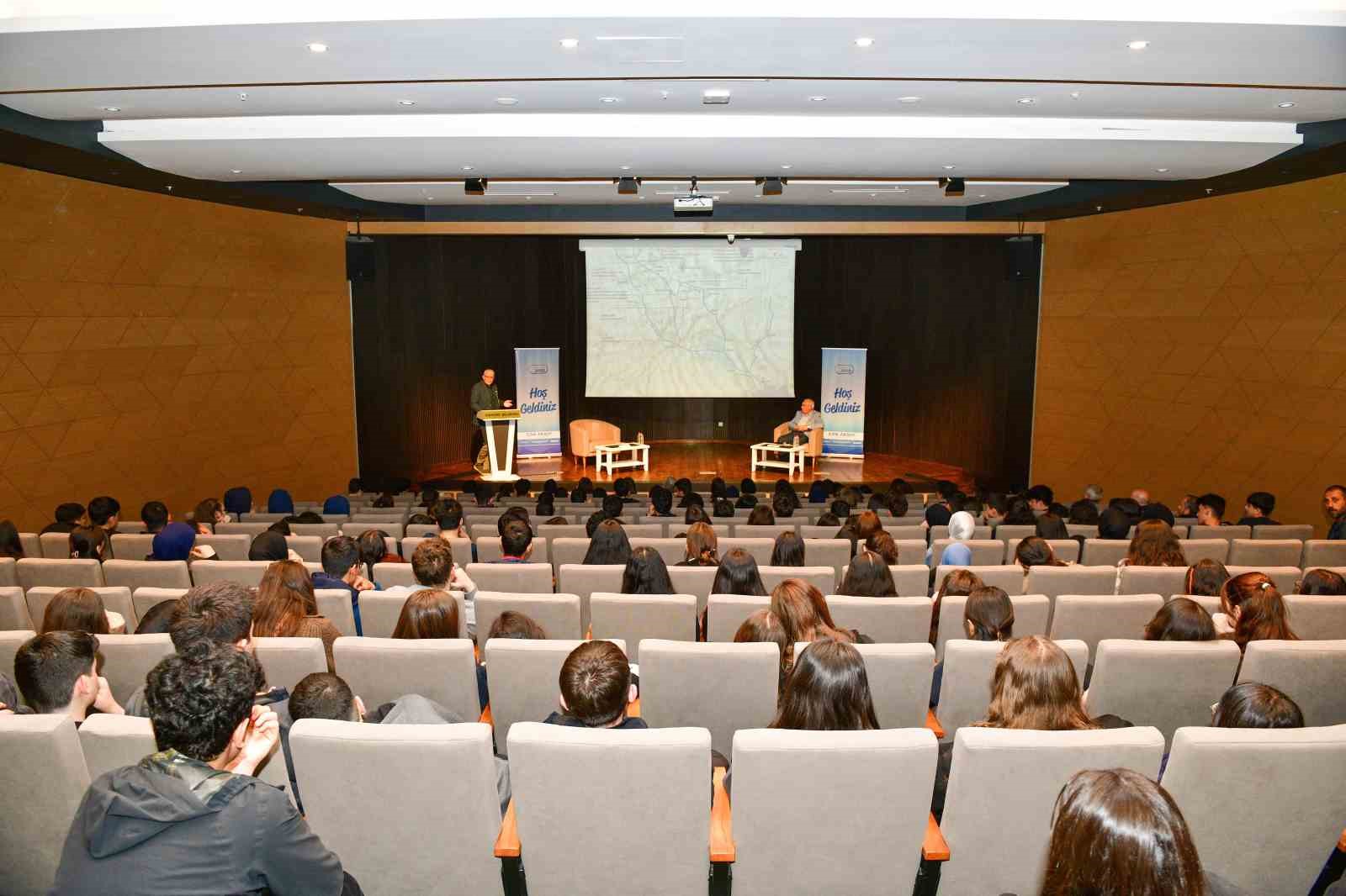 K&ucirc;t&rsquo;&uuml;l-Amare Zaferi Esenyurt&rsquo;ta anlatıldı
