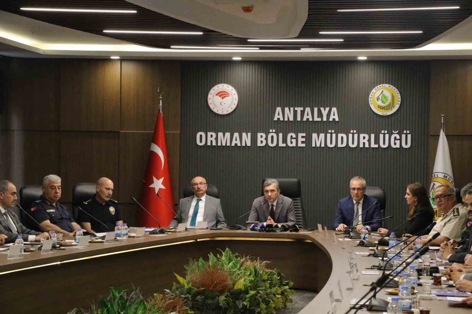 Antalya&rsquo;da orman yangınlarına karşı sıkı &ouml;nlemler
