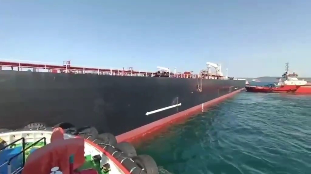 &Ccedil;anakkale&rsquo;de s&uuml;r&uuml;klenen tanker demirletildi
