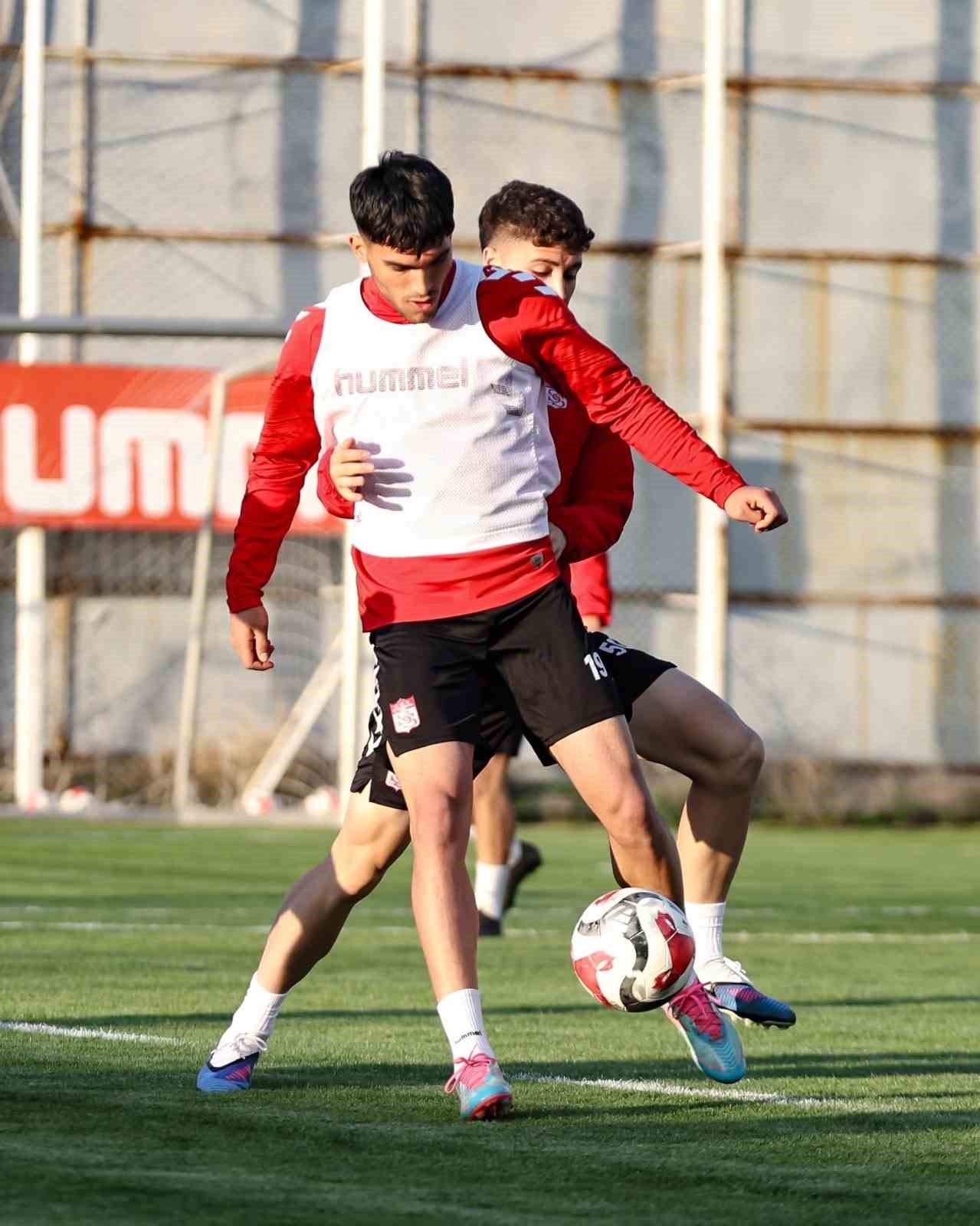 Sivasspor&rsquo;da Bandırmaspor ma&ccedil;ı hazırlıkları başladı
