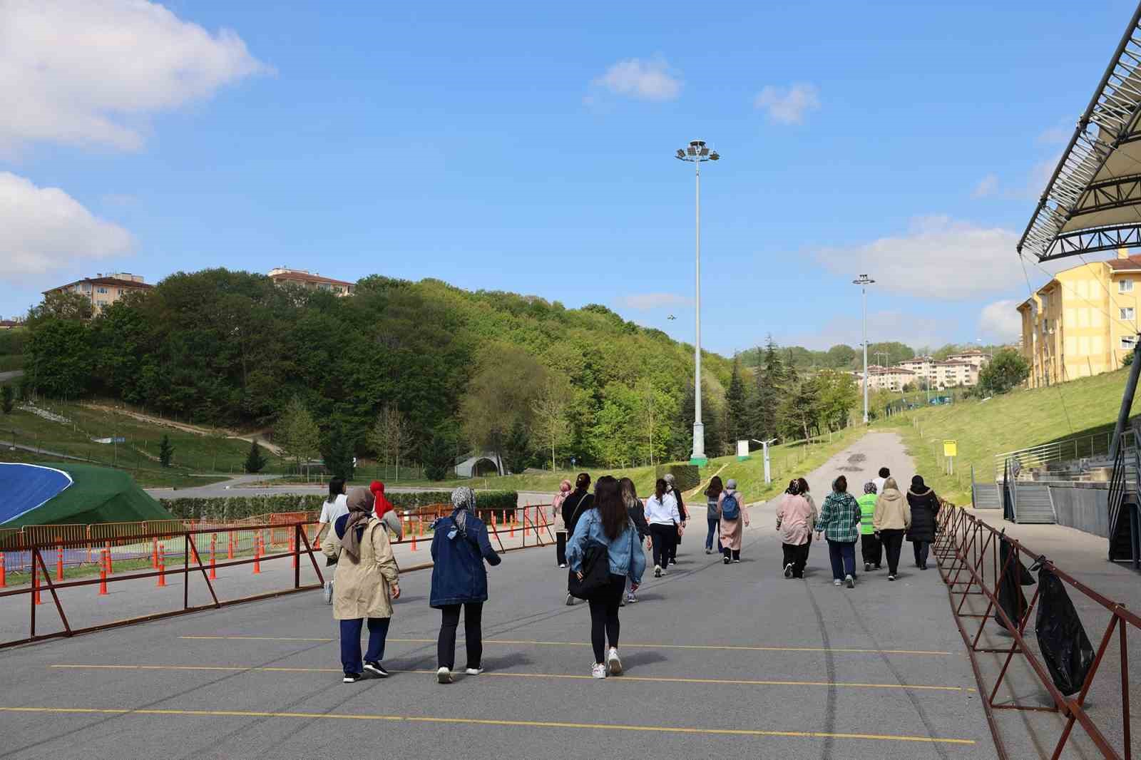 Sağlıklı yaşam için ilk adımı Ayçiçeği Vadisi’nde atıyorlar
