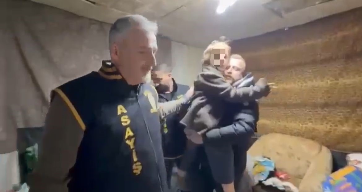 Alman anne "Nazar"a geldi