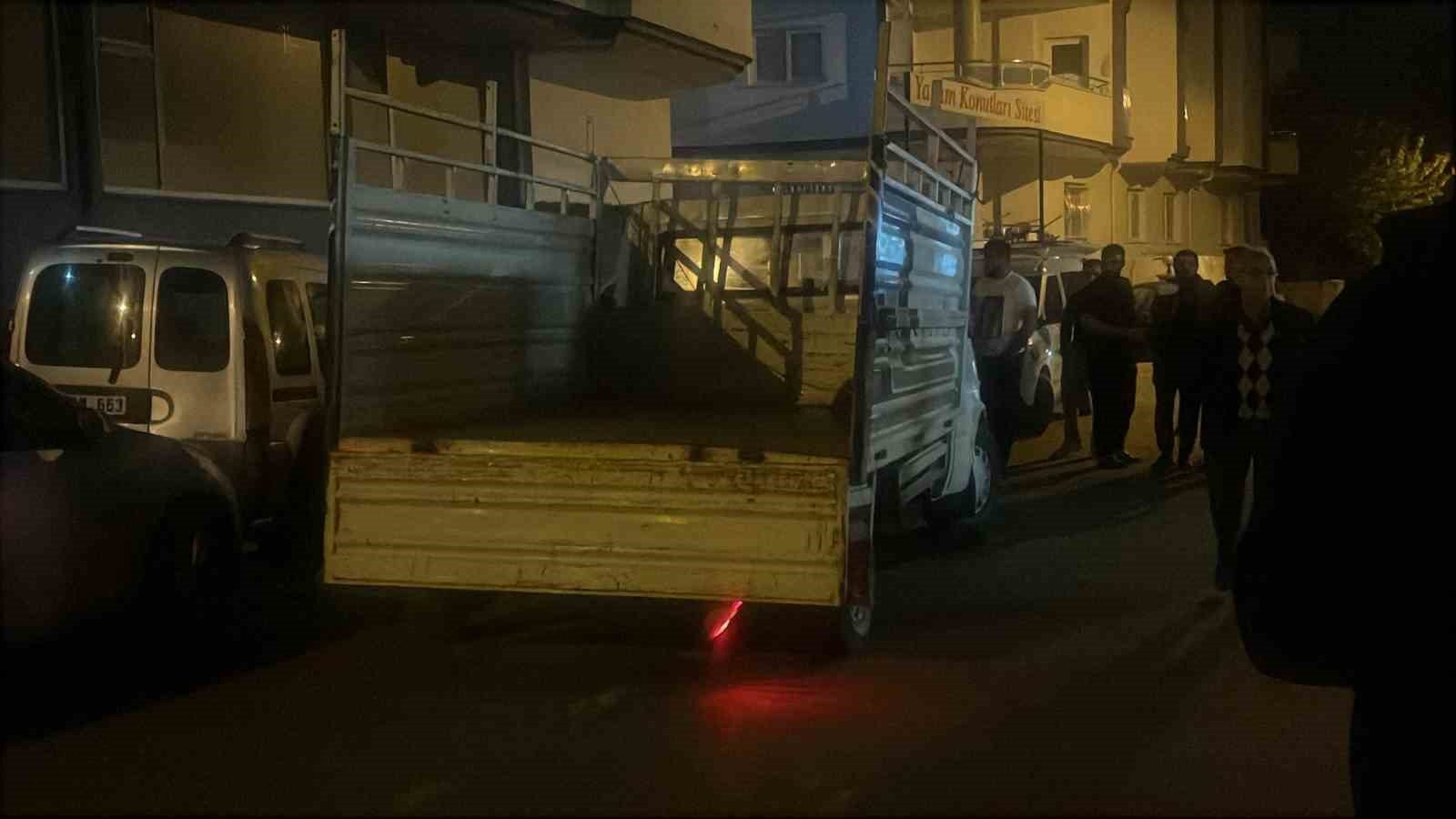 Osmaniye&rsquo;de 3 aracın karıştığı kazada 2 kişi yaralandı
