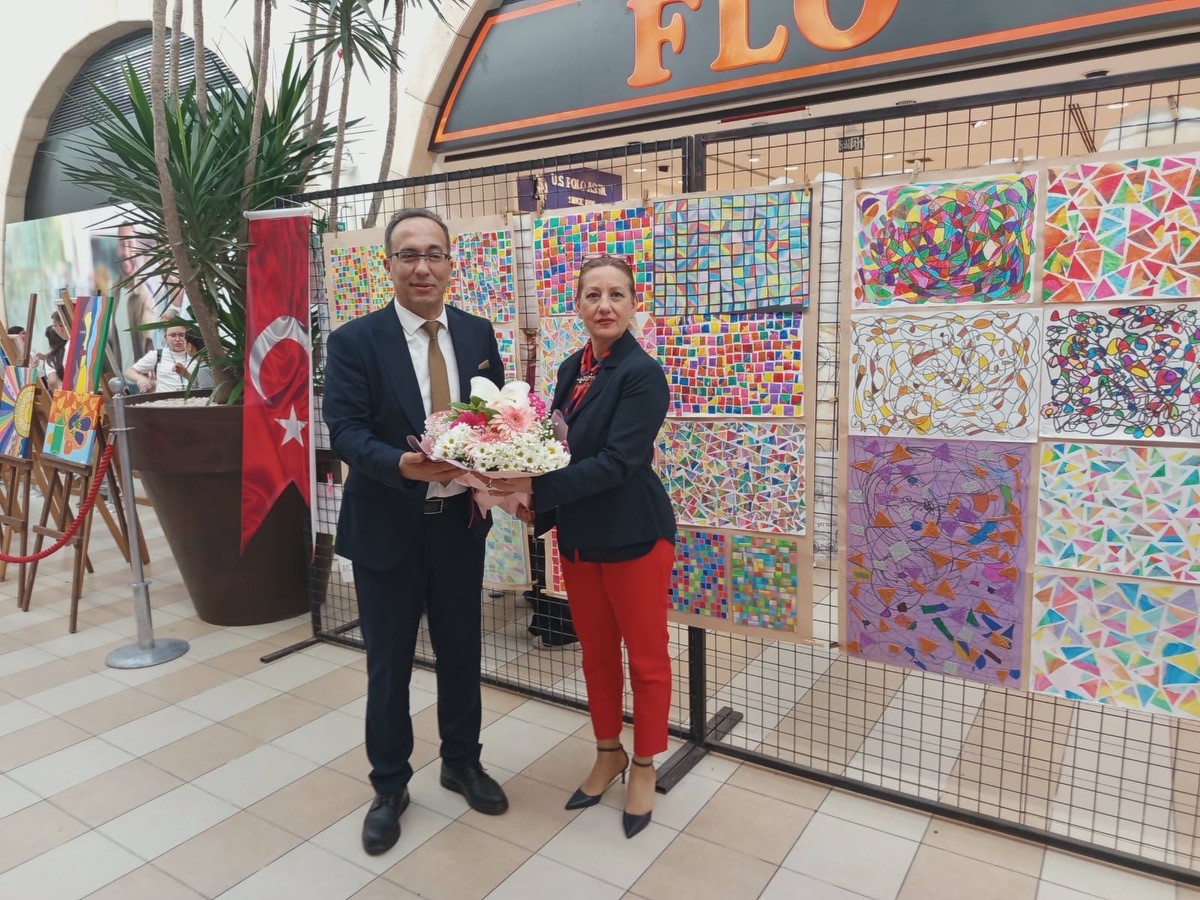 &Ouml;ğrencilerin yıl boyunca emek verdikleri eserler g&ouml;r&uuml;c&uuml;ye &ccedil;ıktı
