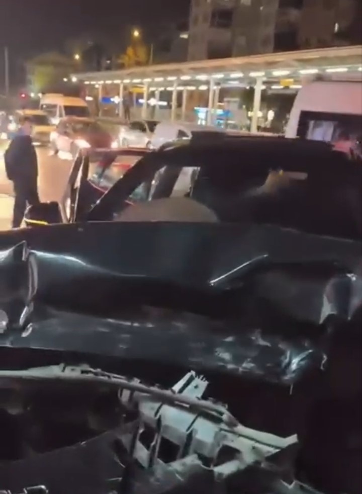 Bursa&rsquo;da zincirleme kaza: 3 ara&ccedil; hurdaya d&ouml;nd&uuml;
