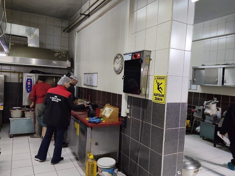 Ağrı&rsquo;da &ouml;ğrenci yurtları ve pansiyonlarda gıda denetimi s&uuml;r&uuml;yor
